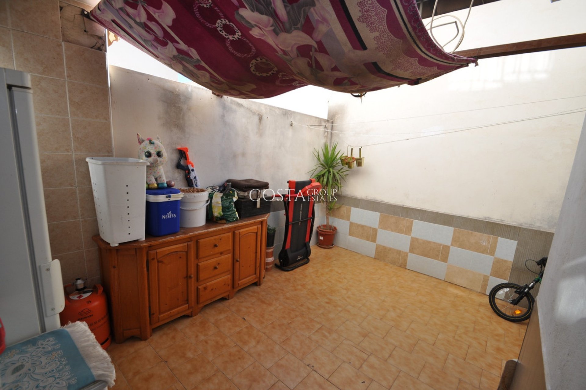 Resale - House -
Pinoso - Pinoso Centro