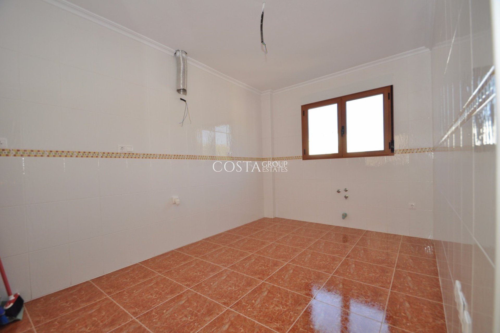 Resale - House -
Pinoso - Pinoso Centro