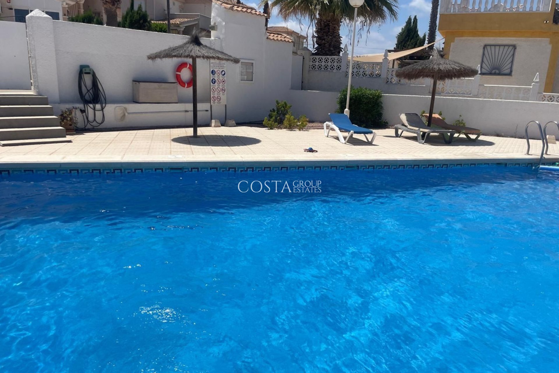 Resale - House -
Rojales - Quesada