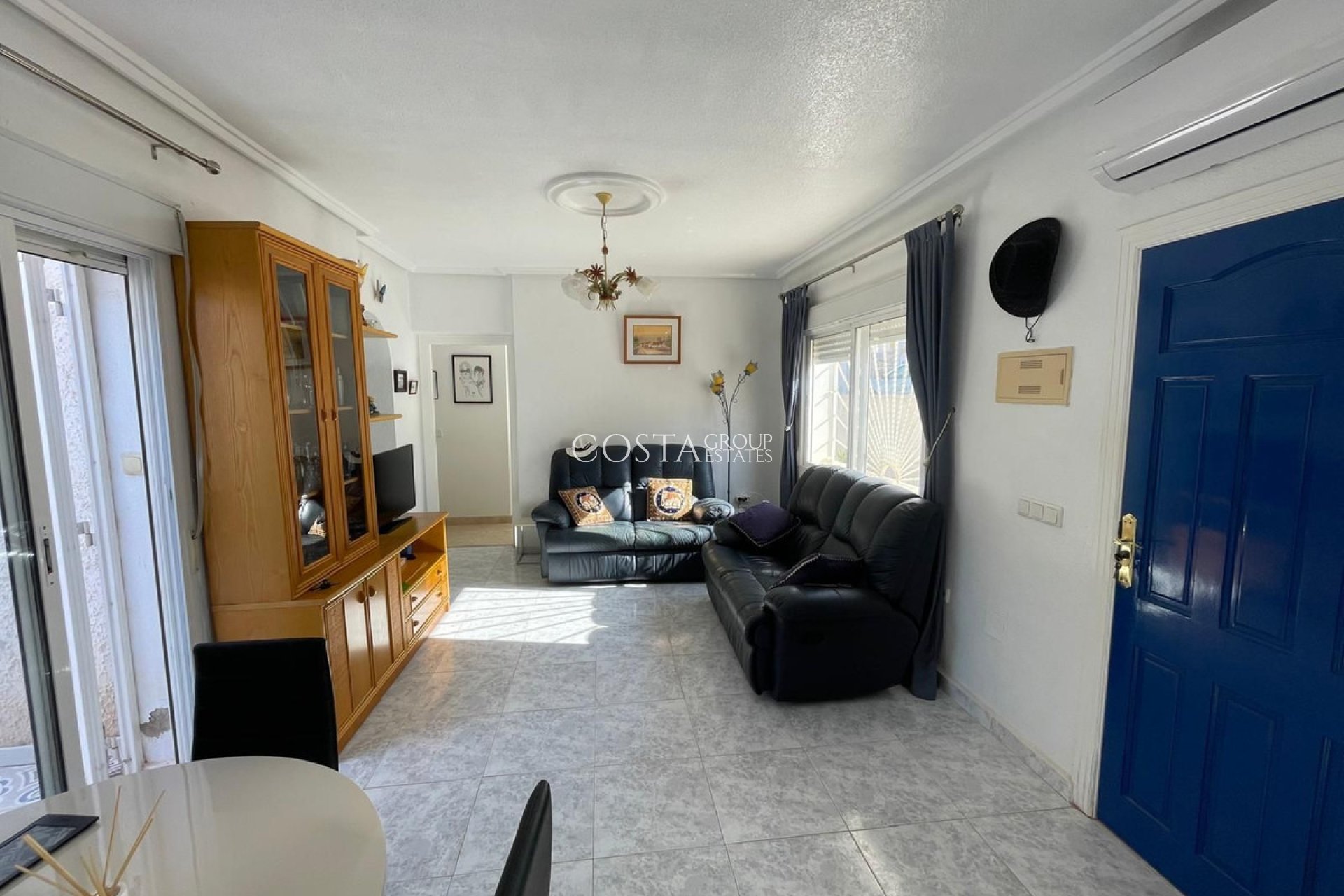 Resale - House -
Rojales - Quesada