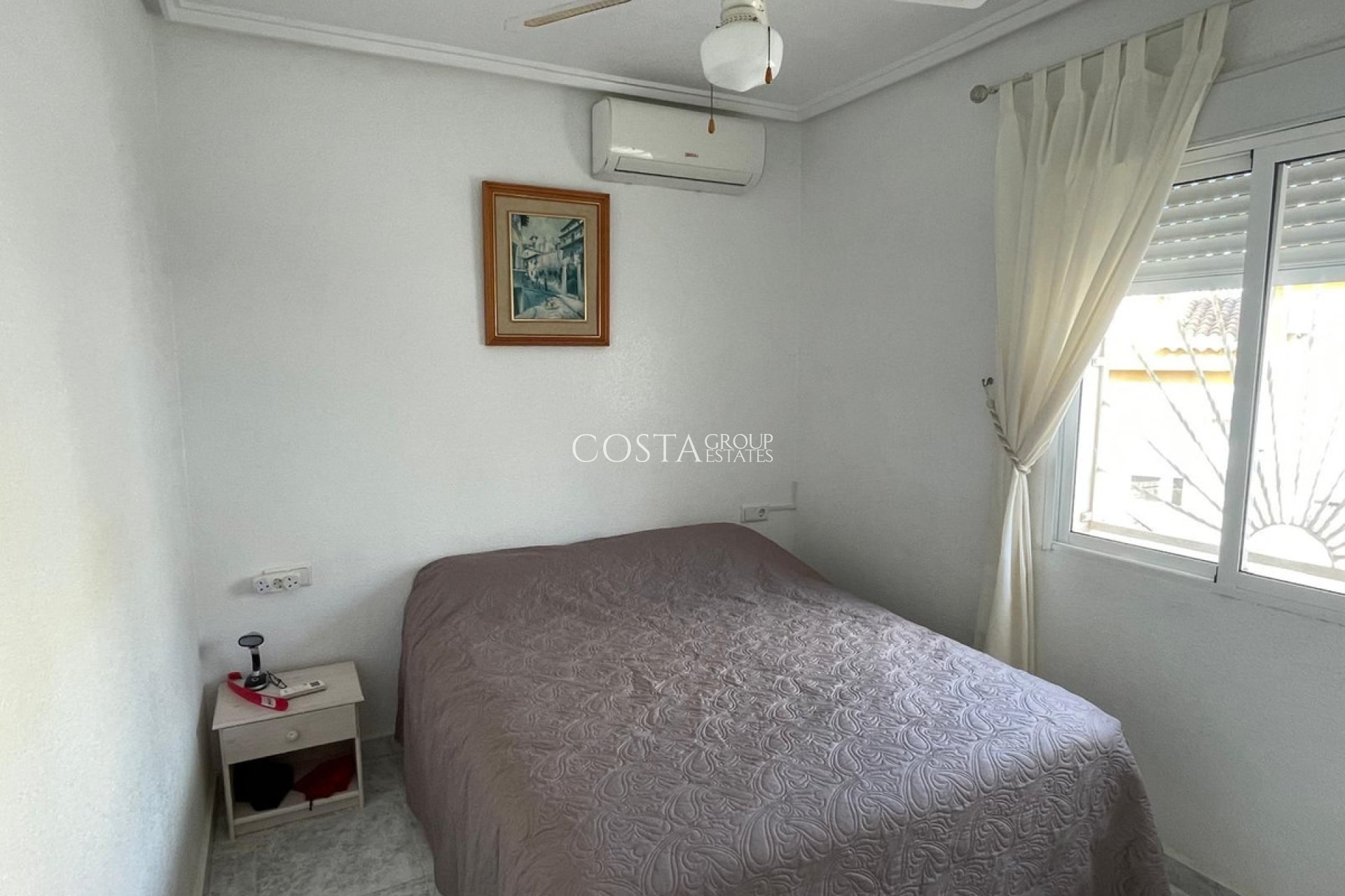 Resale - House -
Rojales - Quesada