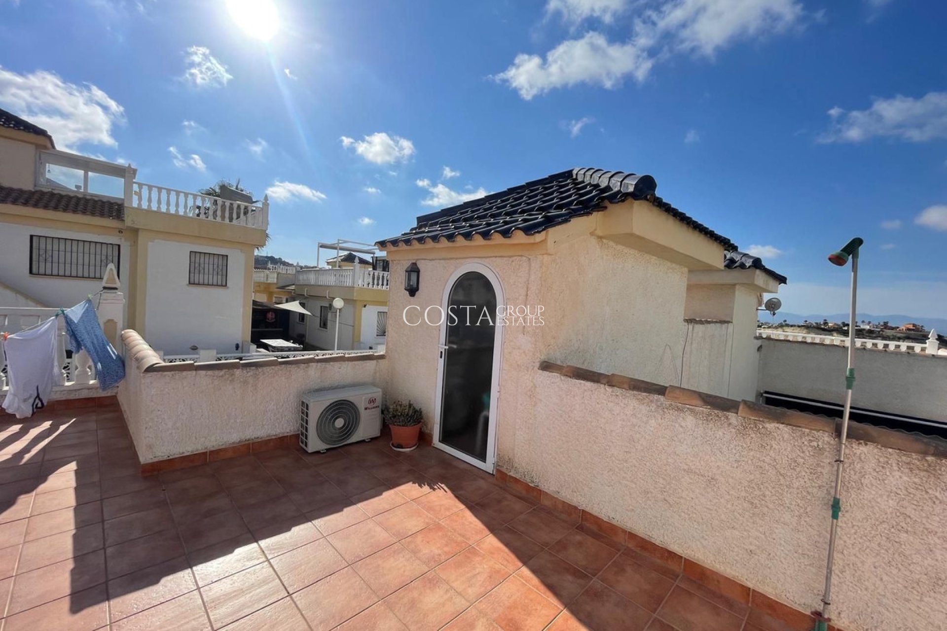 Resale - House -
Rojales - Quesada