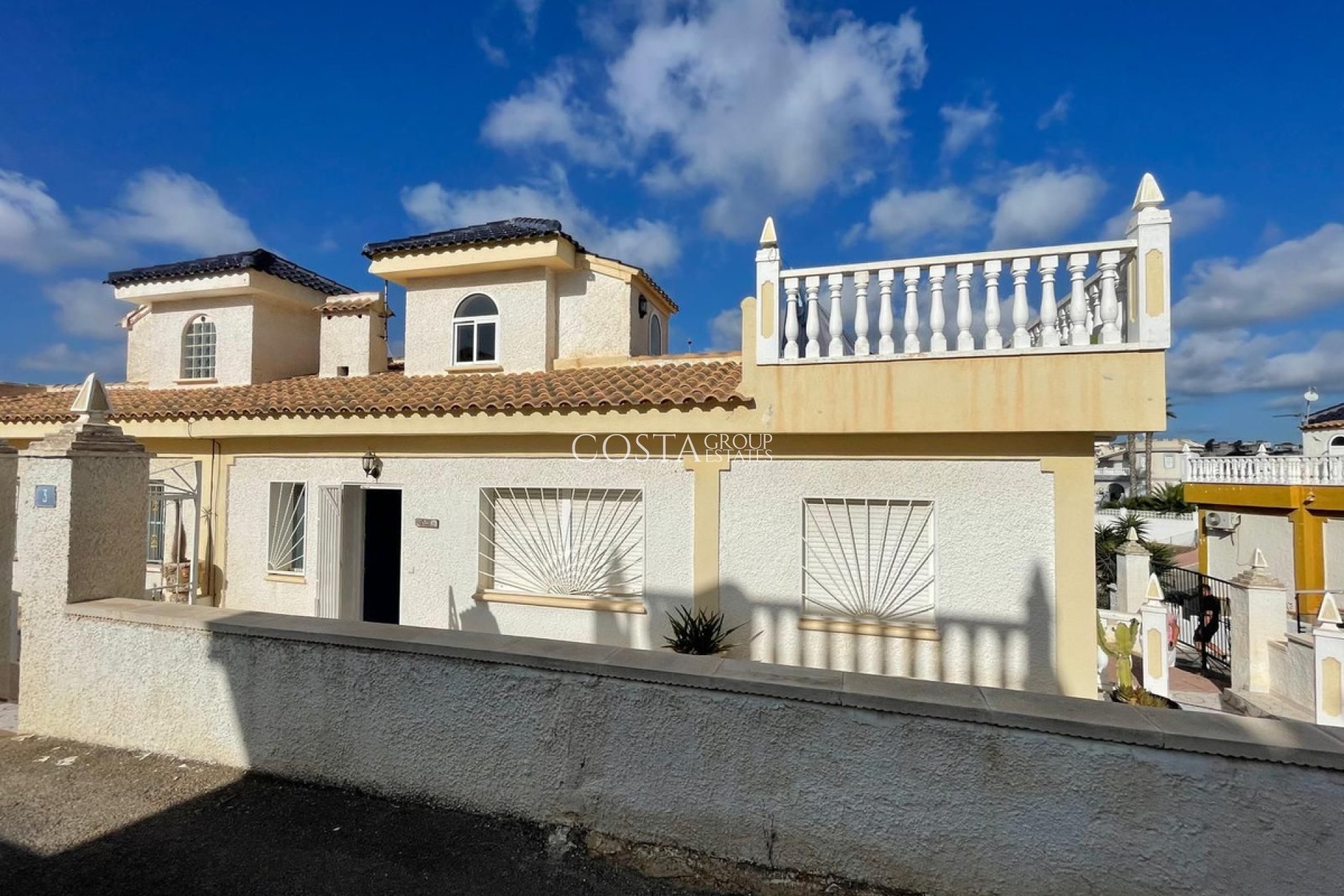 Resale - House -
Rojales - Quesada