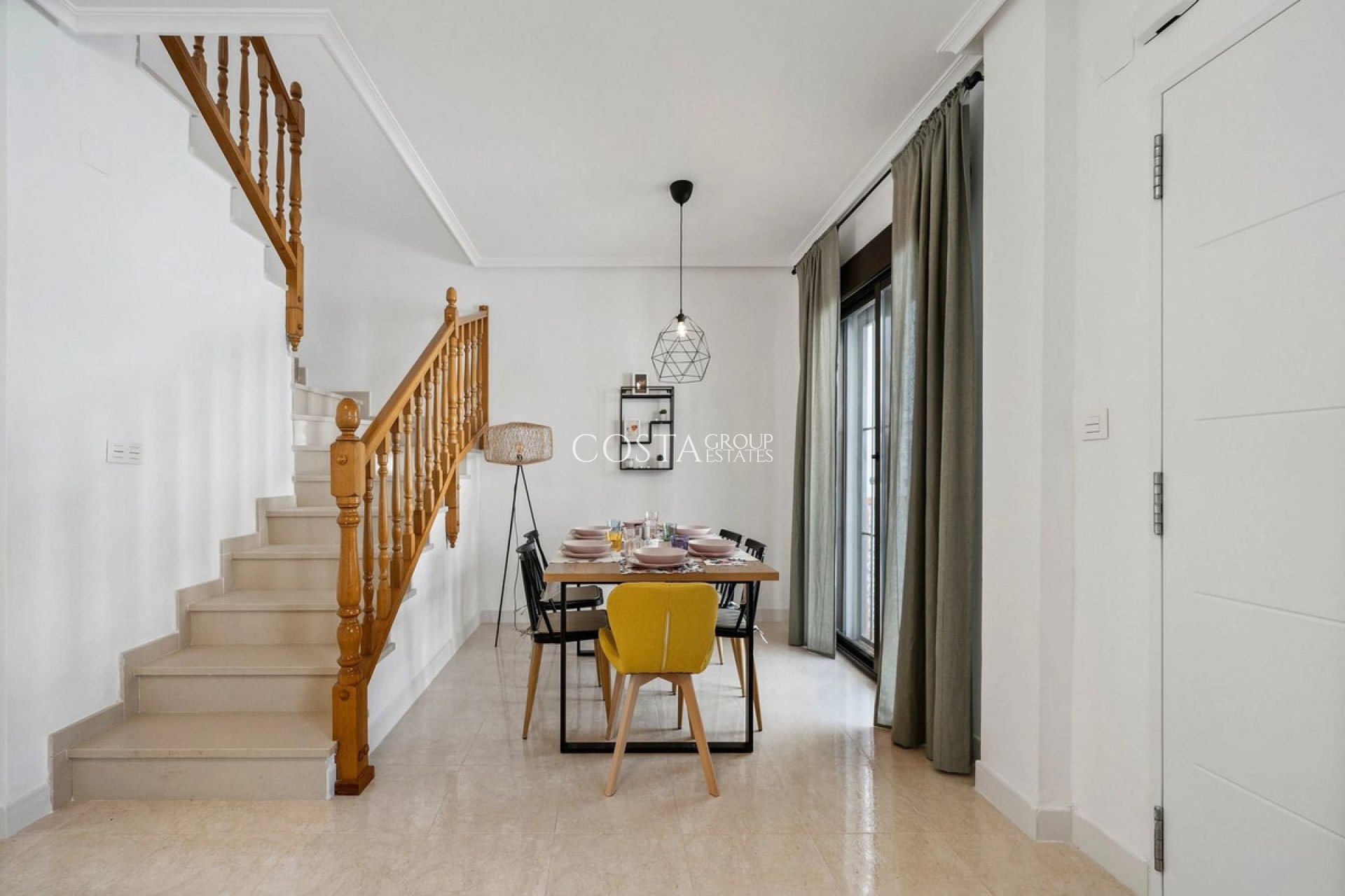 Resale - House -
San Miguel de Salinas - San Miguel de Salinas Centro