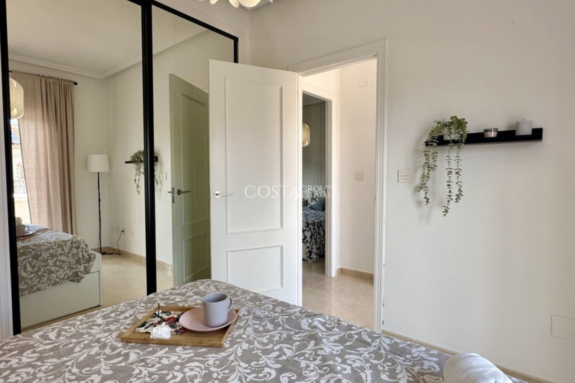 Resale - House -
San Miguel de Salinas - San Miguel de Salinas Centro