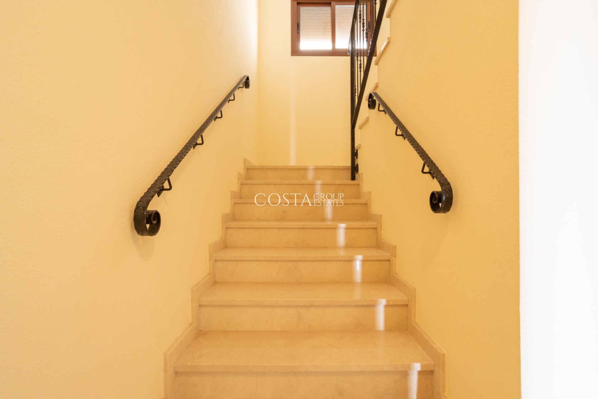 Resale - House -
San Miguel de Salinas - San Miguel de Salinas Centro