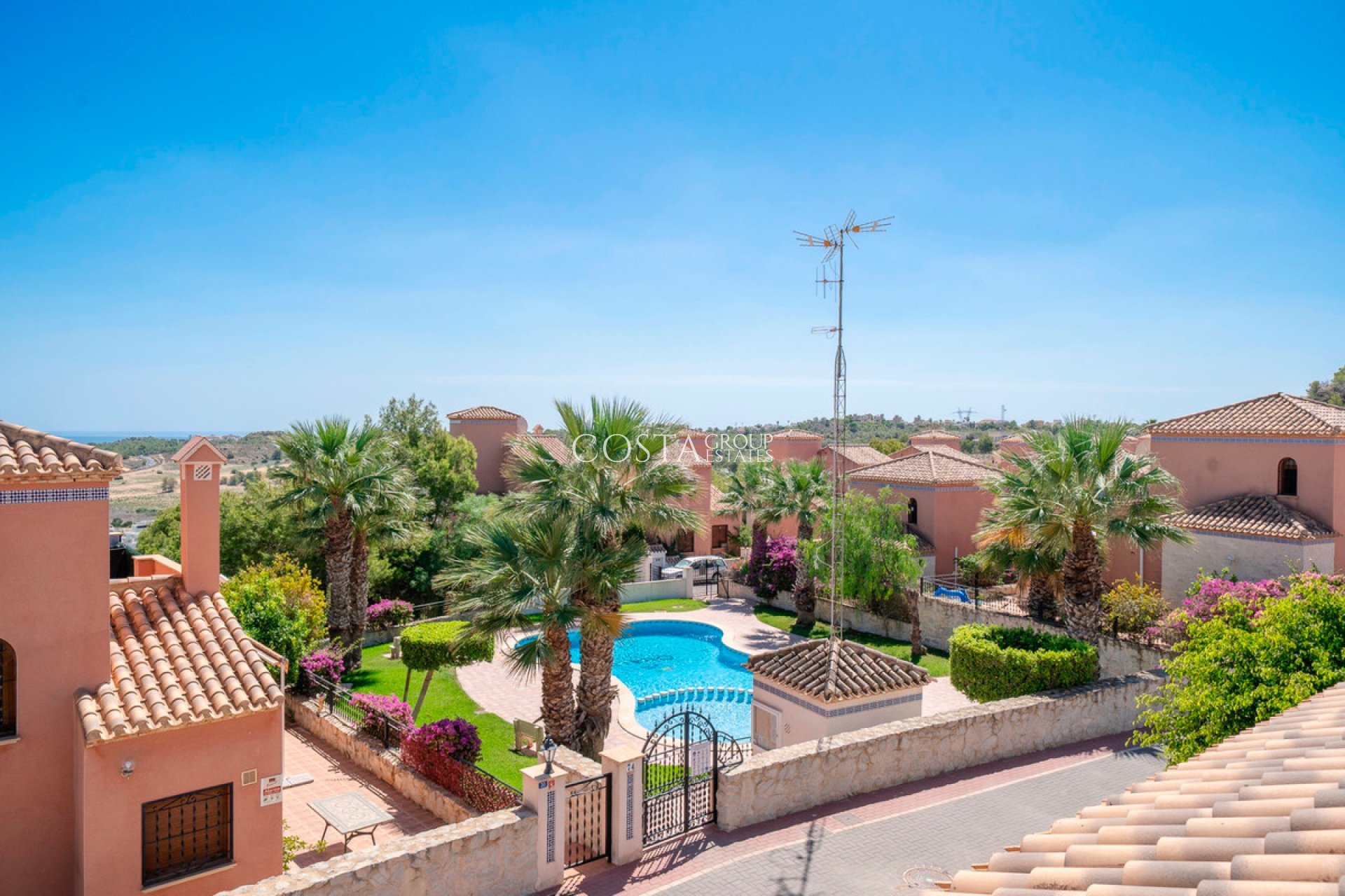 Resale - House -
San Miguel de Salinas - San Miguel