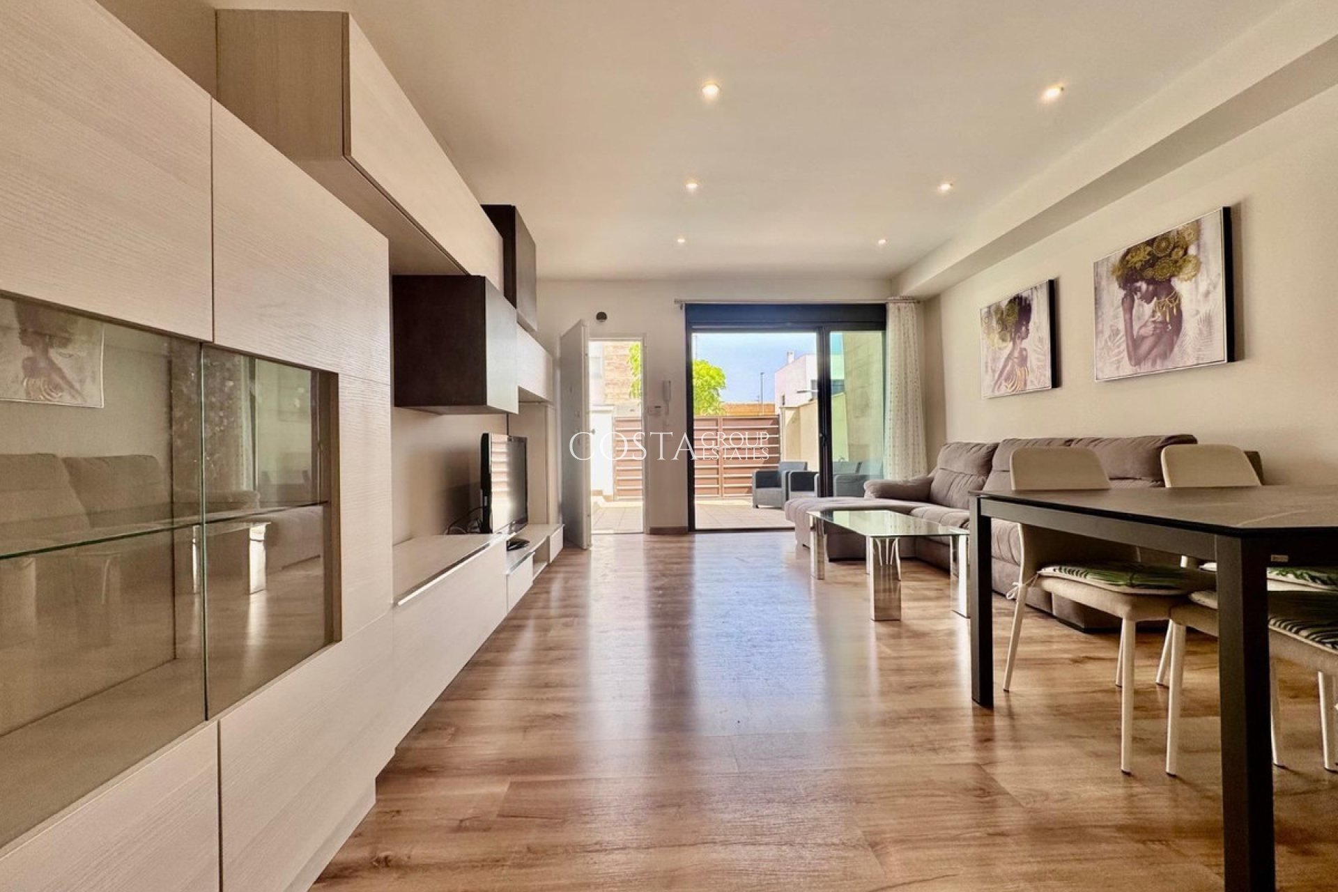 Resale - House -
San Pedro del Pinatar - Lo Pagan