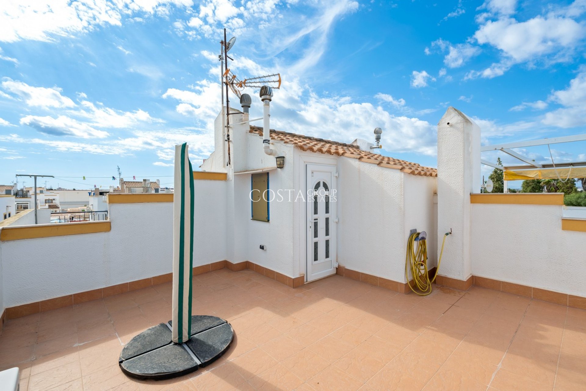 Resale - House -
Torrevieja - Habaneras