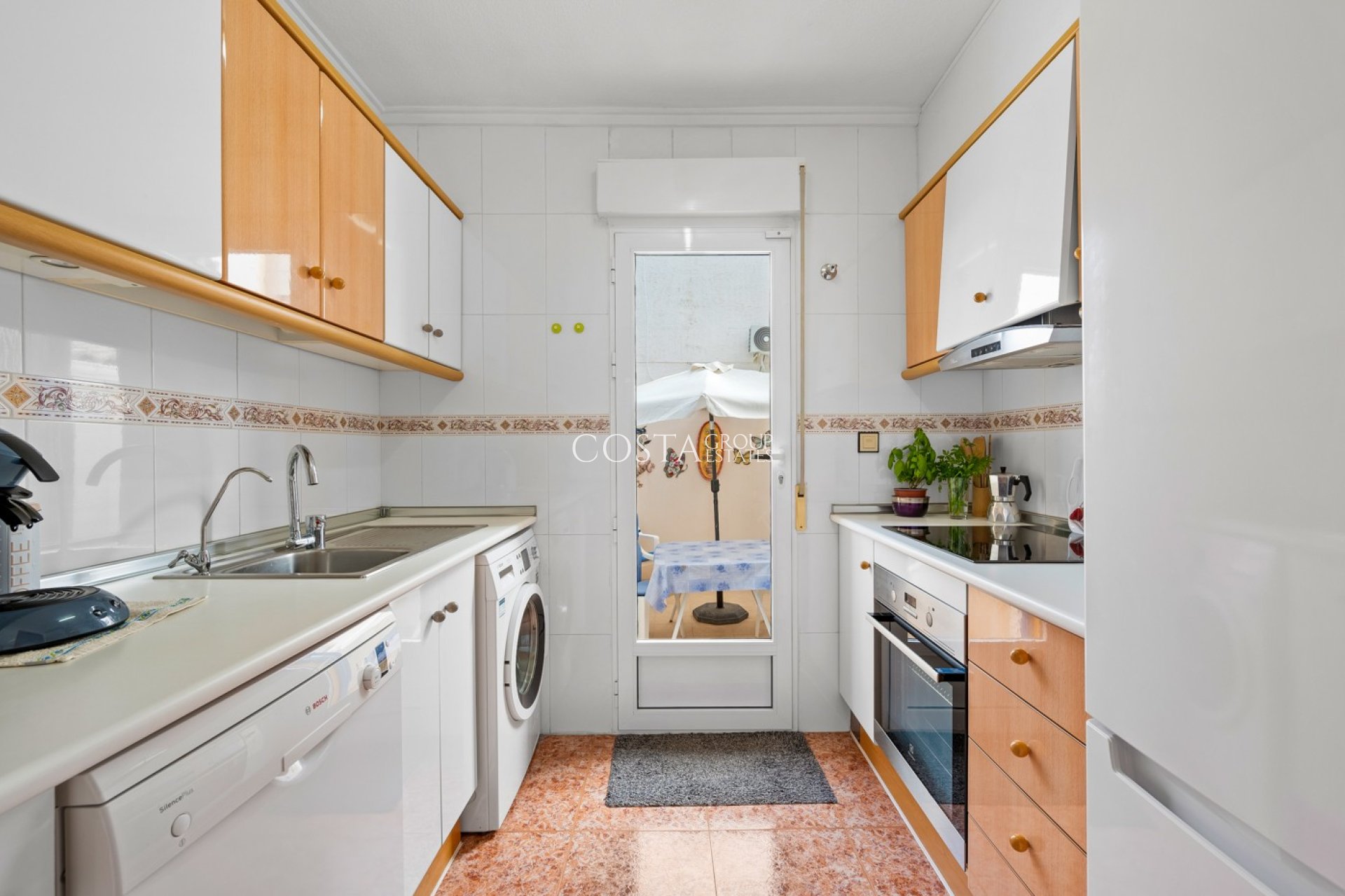 Resale - House -
Torrevieja - Habaneras