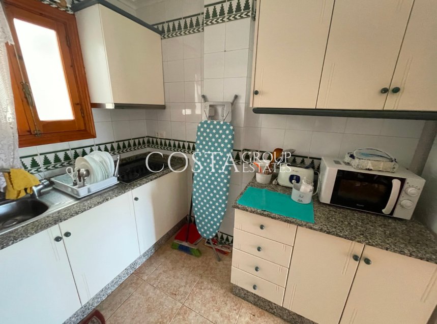 Resale - House -
Torrevieja - La Mata