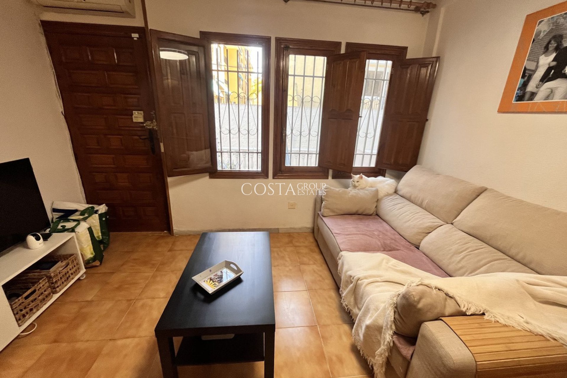 Resale - House -
Torrevieja - La Mata