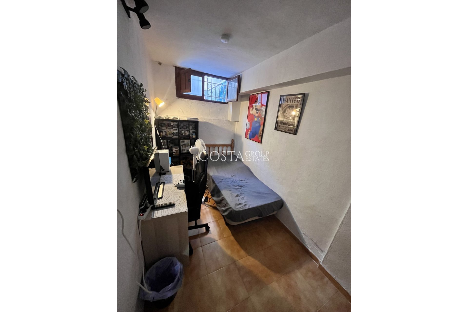 Resale - House -
Torrevieja - La Mata