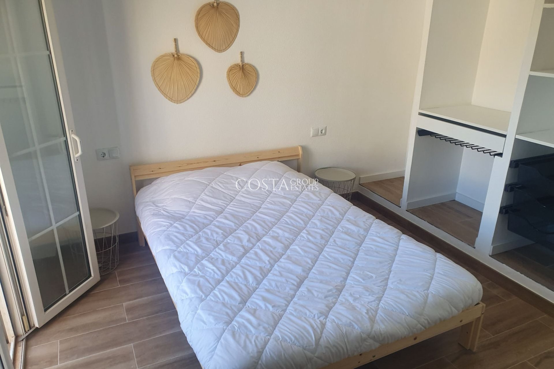 Resale - House -
Torrevieja - La Mata