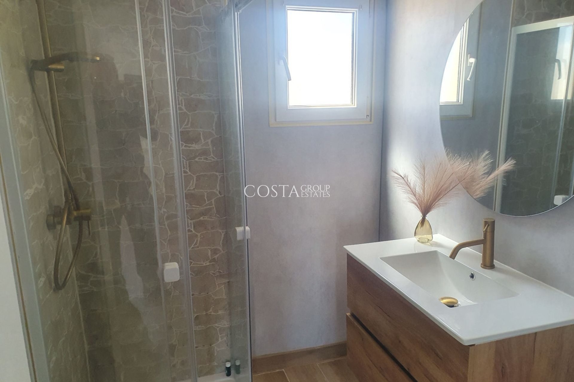 Resale - House -
Torrevieja - La Mata