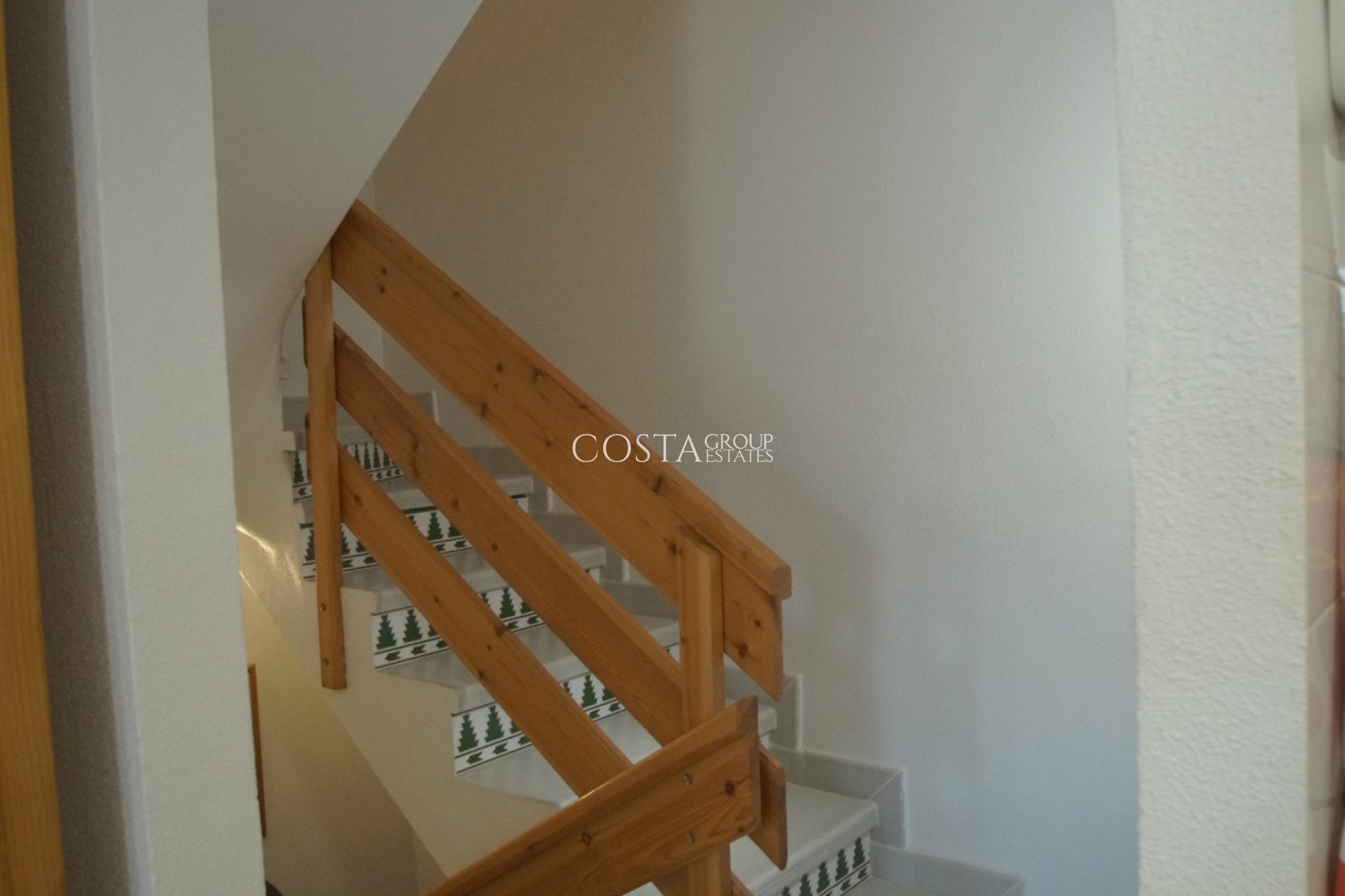 Resale - House -
Torrevieja - La Mata