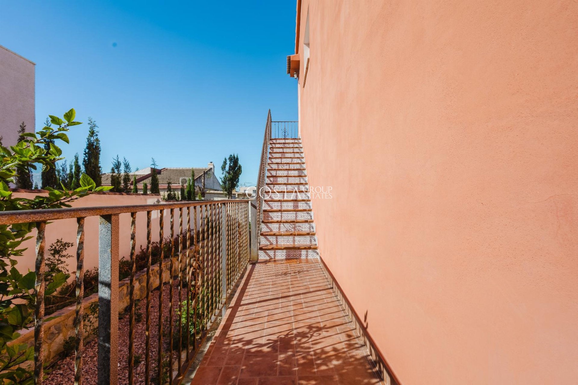 Resale - House -
Torrevieja - La Siesta