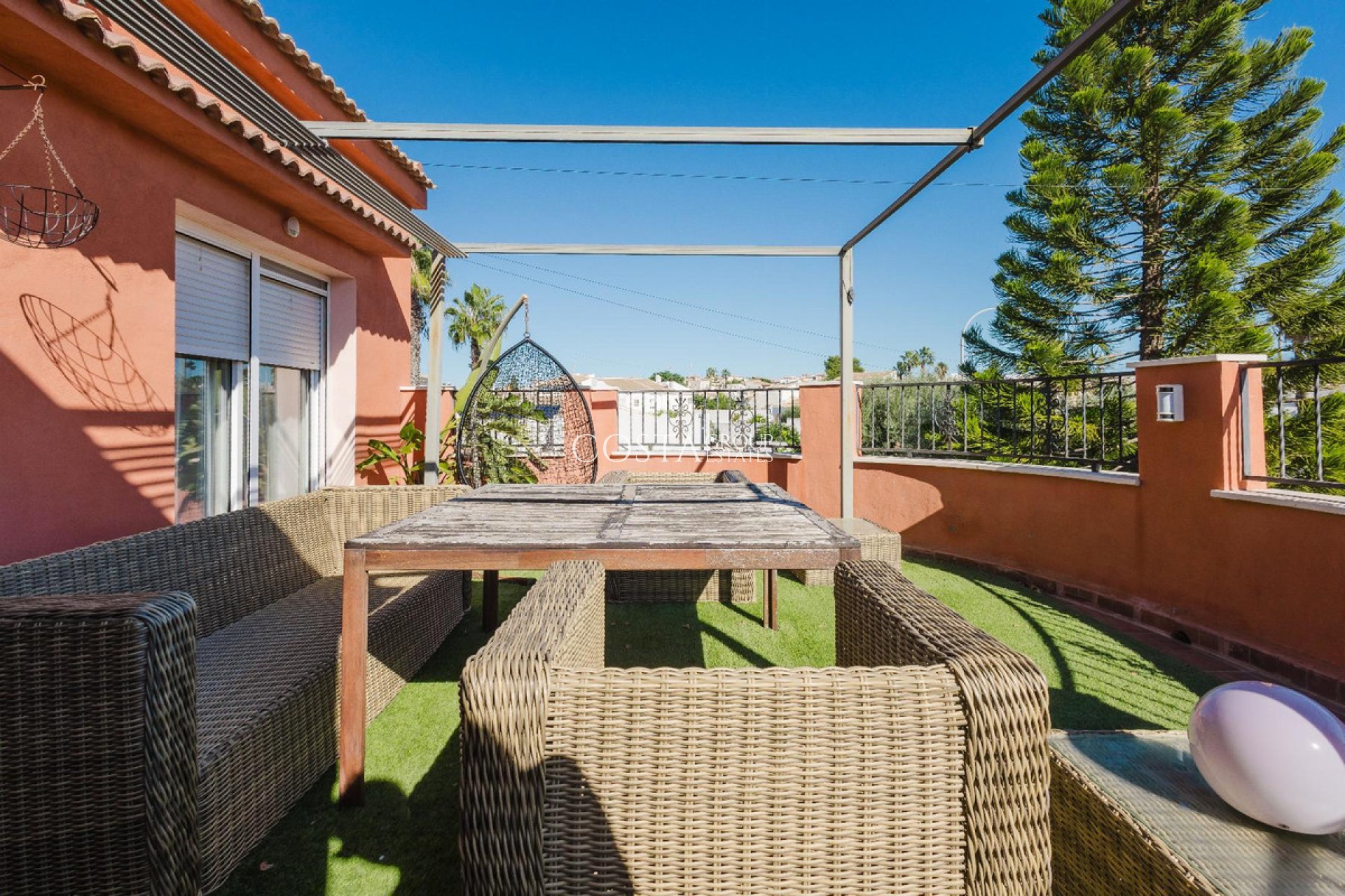 Resale - House -
Torrevieja - La Siesta