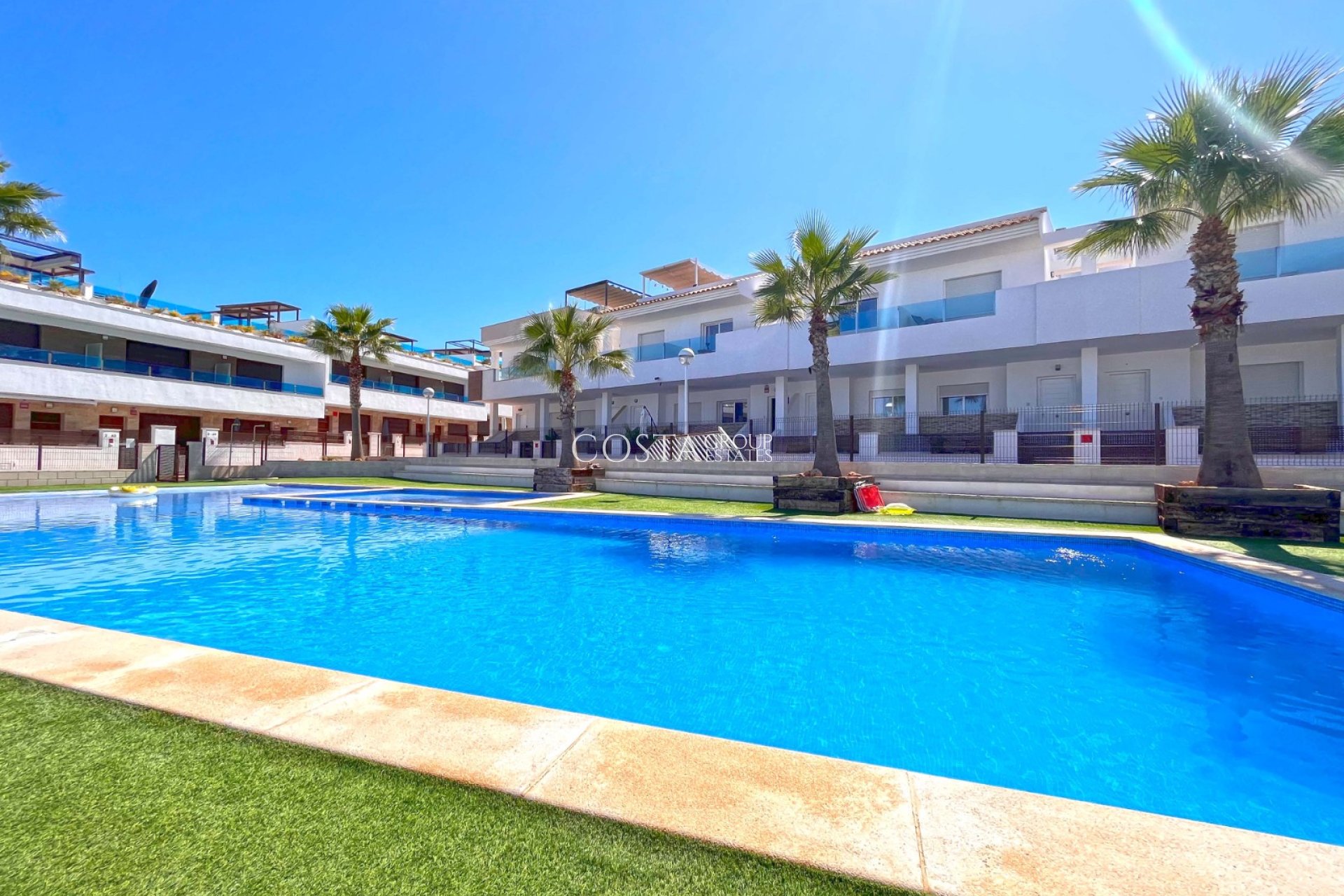 Resale - House -
Torrevieja - Los Balcones