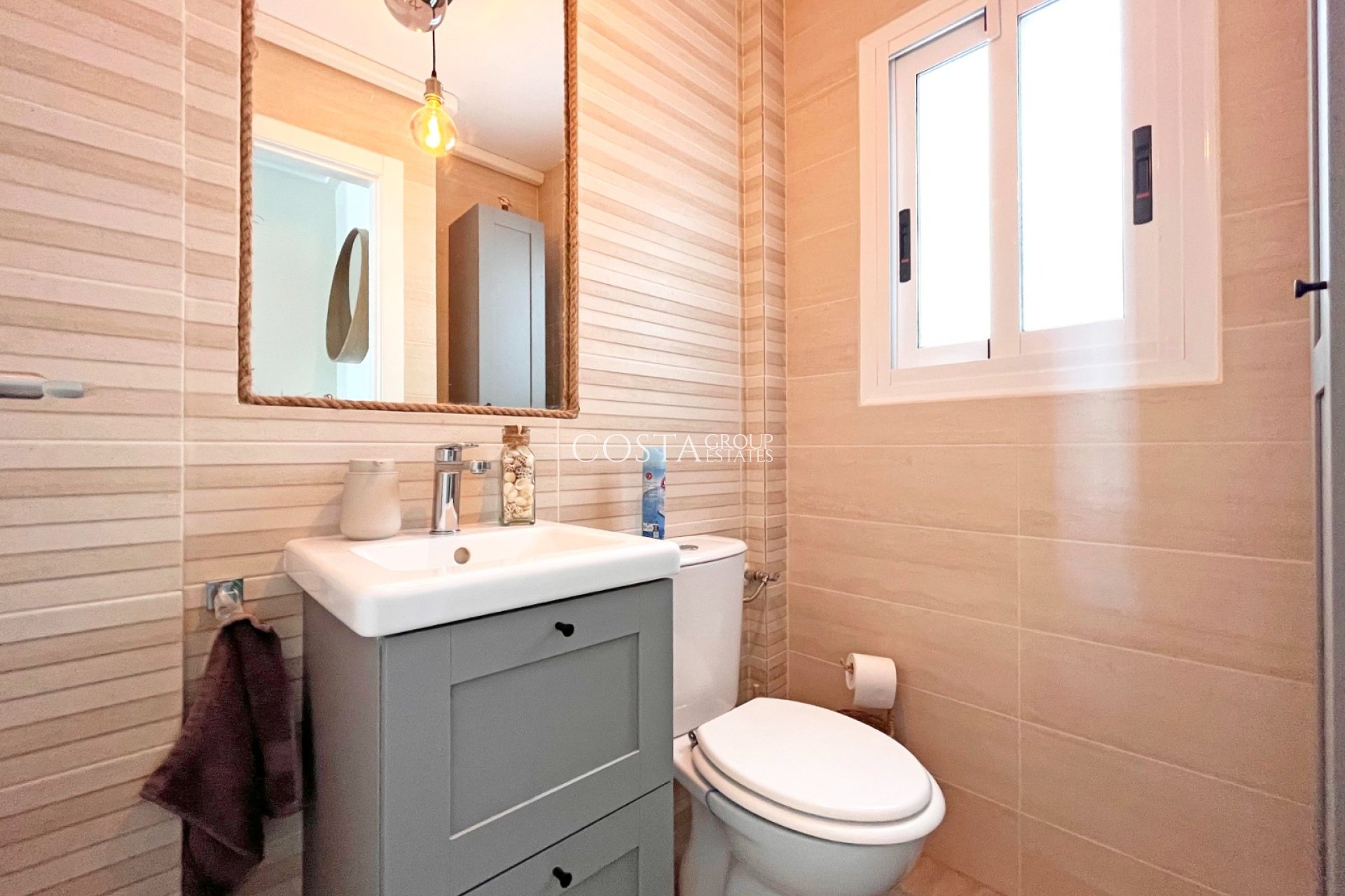 Resale - House -
Torrevieja - Los Balcones