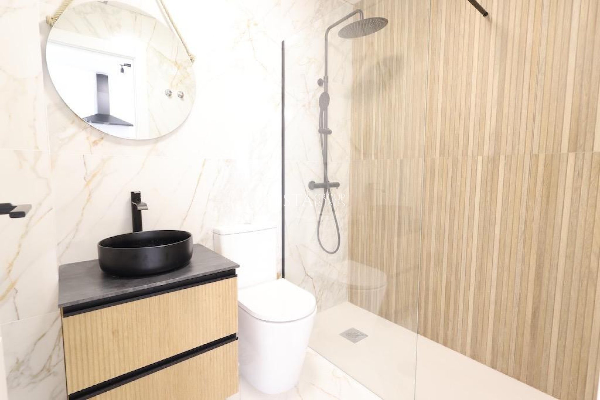 Resale - House -
Torrevieja - San Luis