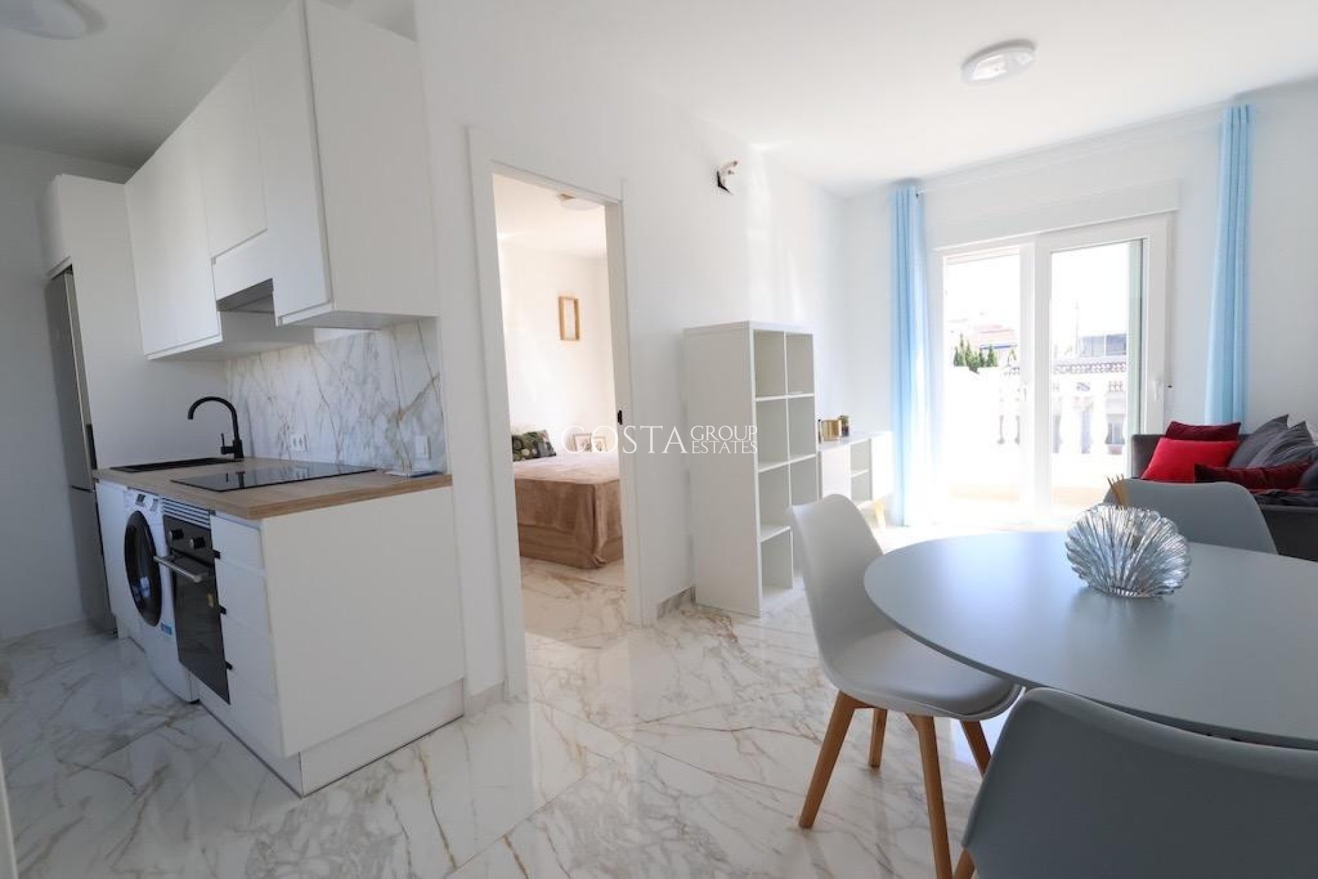 Resale - House -
Torrevieja - San Luis