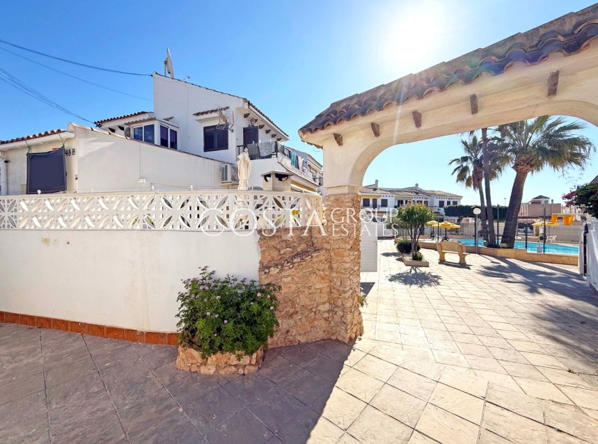 Resale - House -
Torrevieja - Torrelamata - La Mata