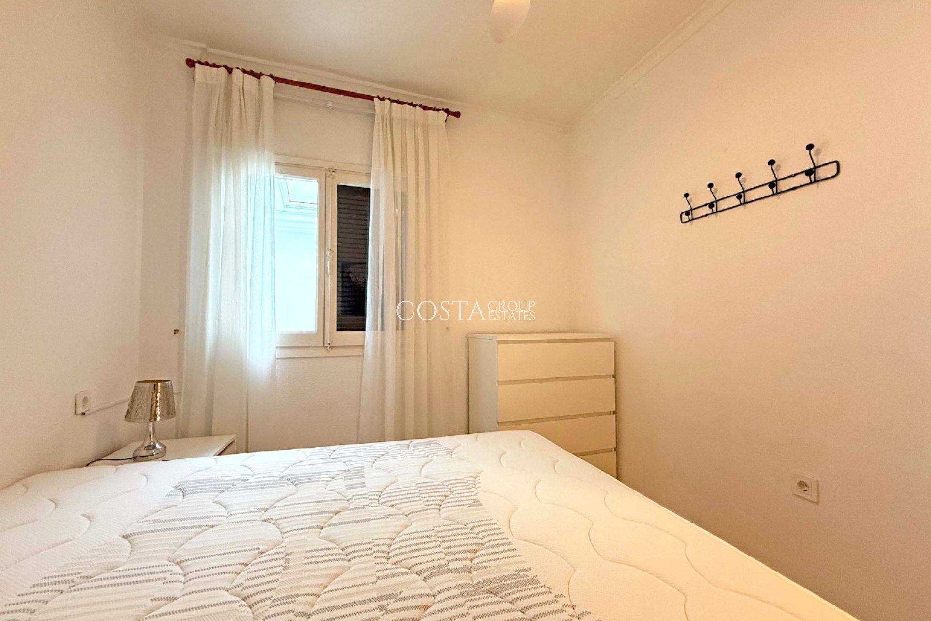 Resale - House -
Torrevieja - Torrelamata - La Mata