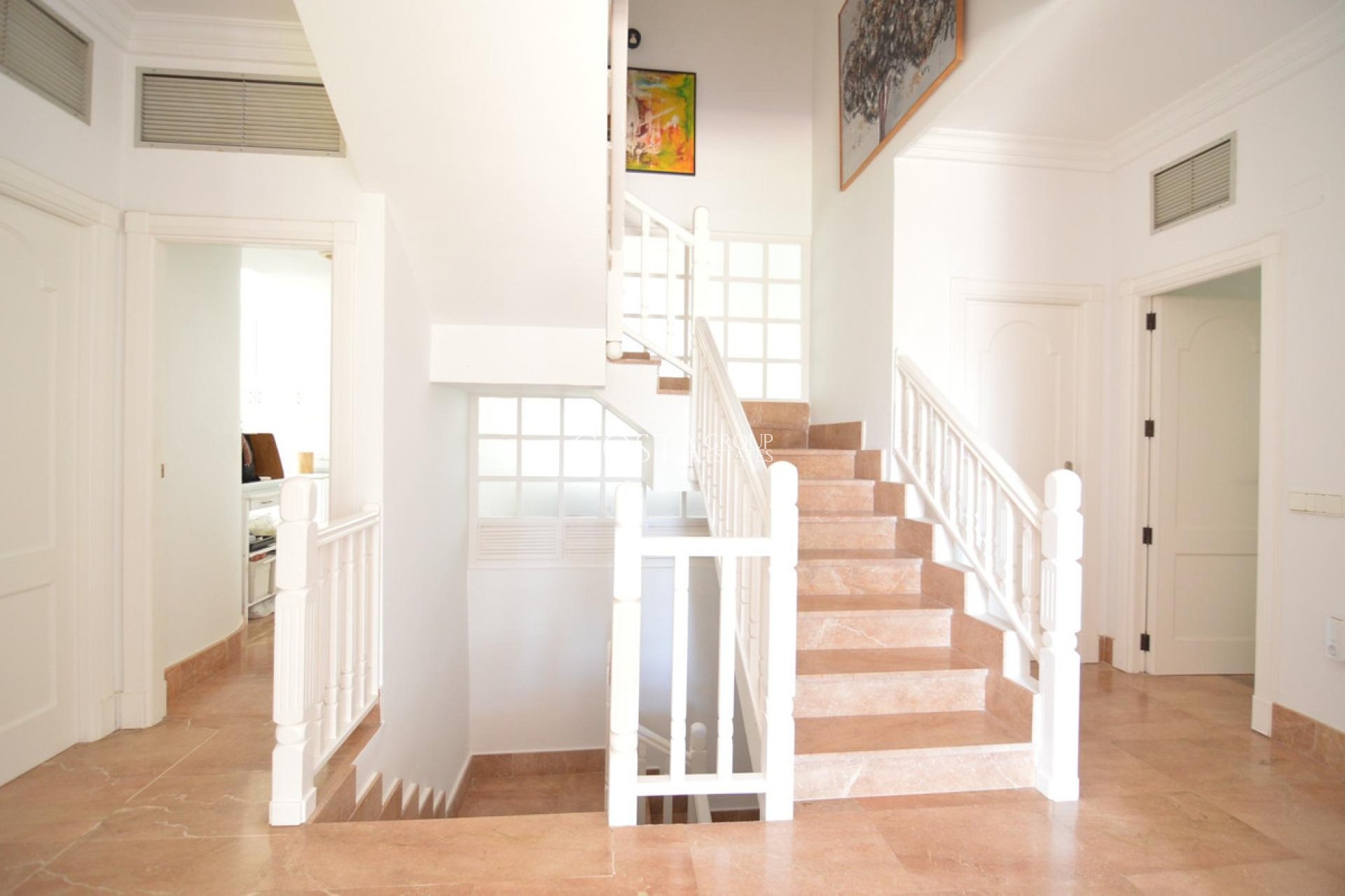 Resale - House -
Torrevieja - Torrevieja Centro