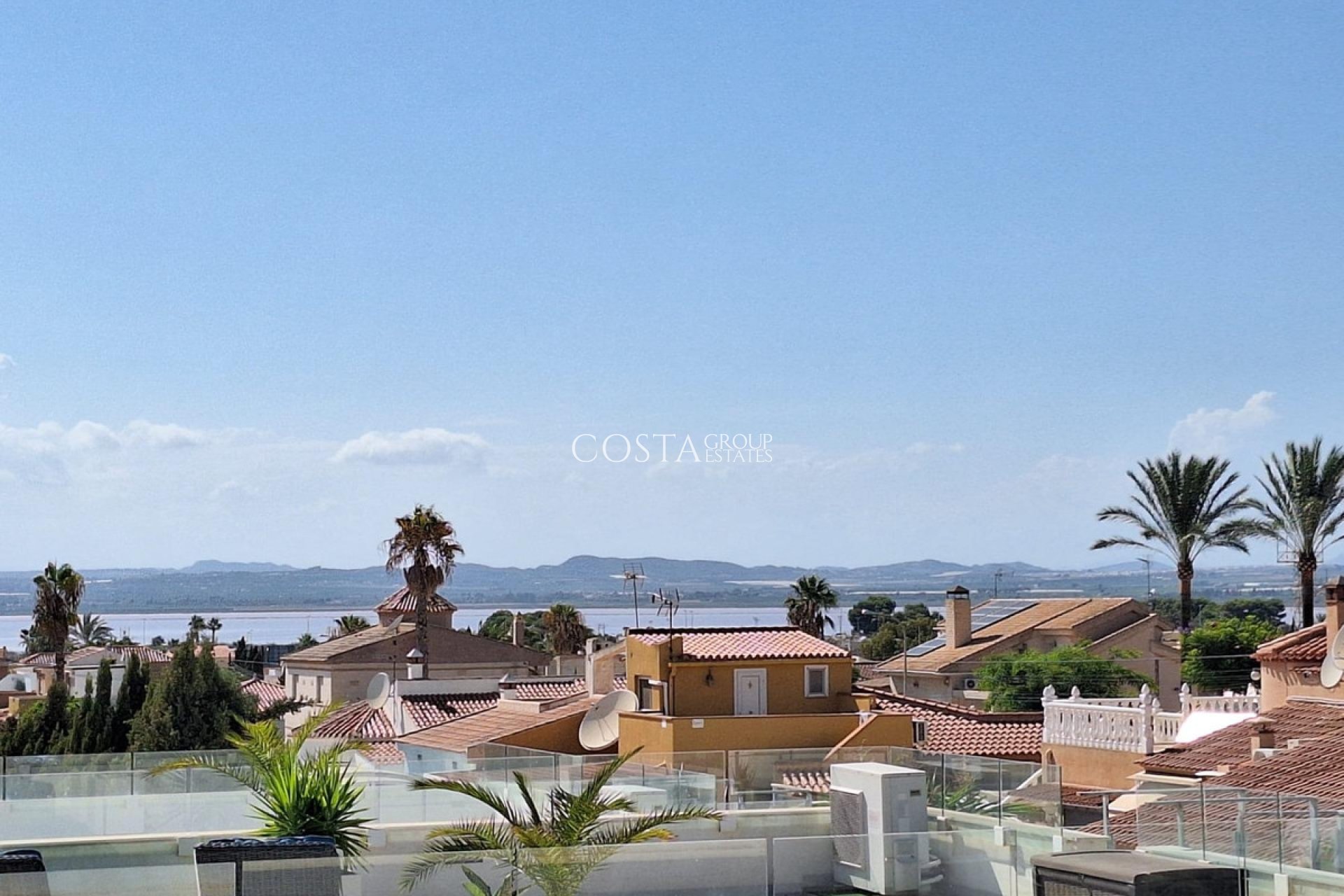 Resale - House -
Torrevieja - Torrevieja Centro