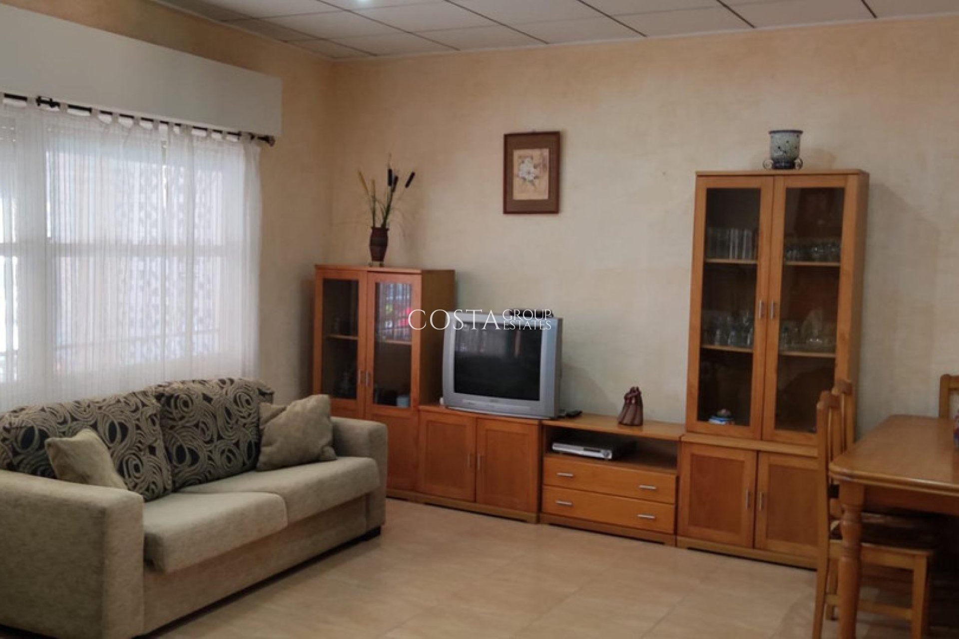 Resale - House -
Torrevieja - Torrevieja Centro