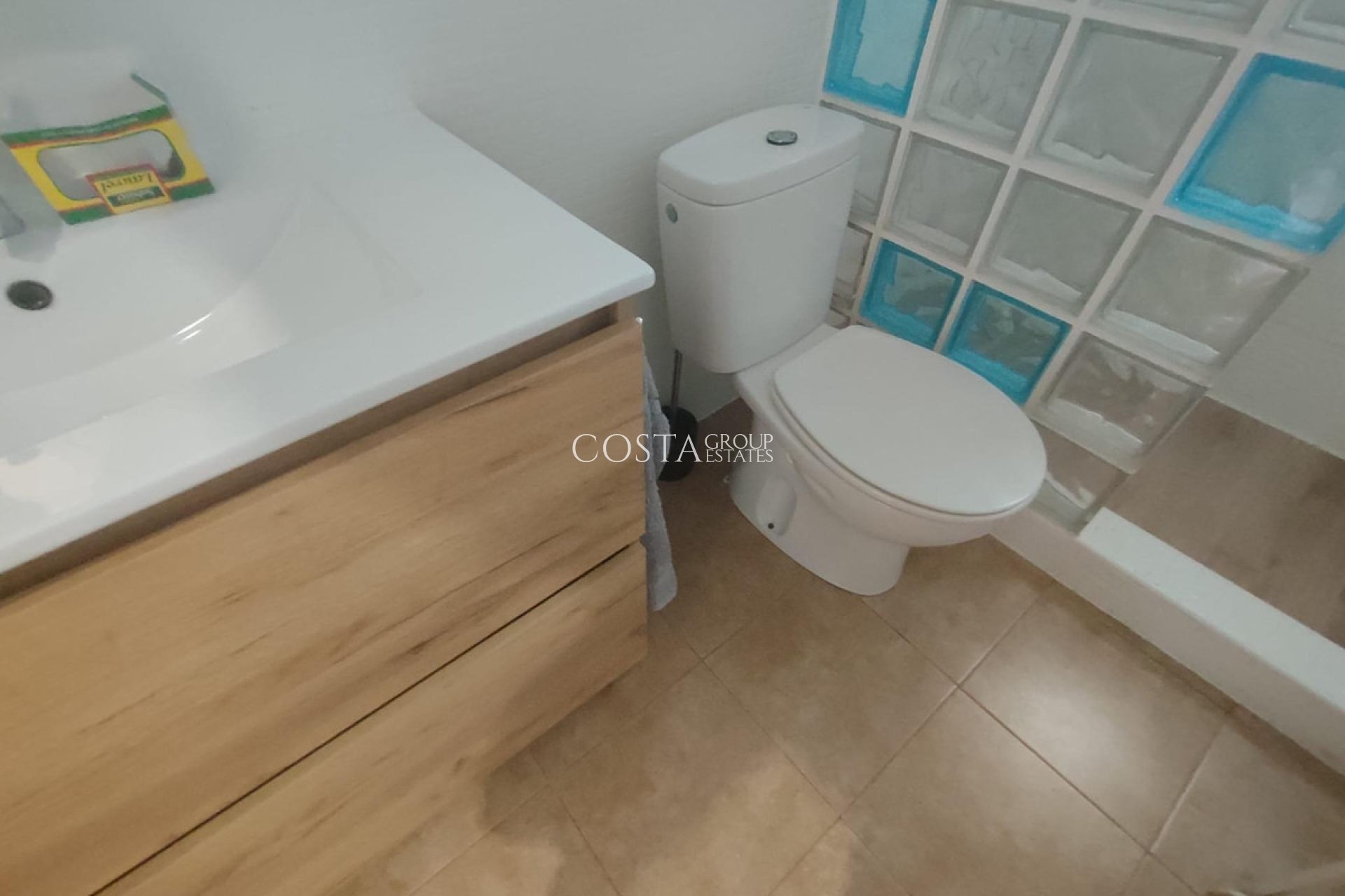 Resale - House -
Torrevieja - Torrevieja Centro