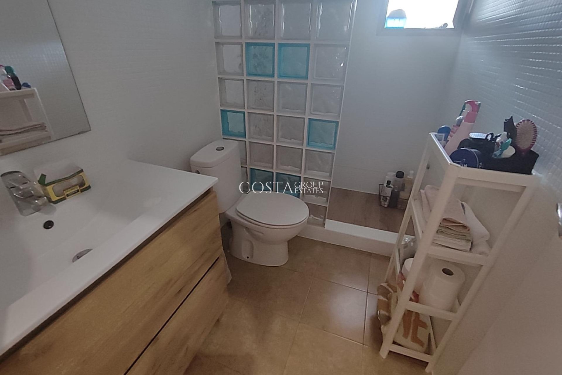 Resale - House -
Torrevieja - Torrevieja Centro