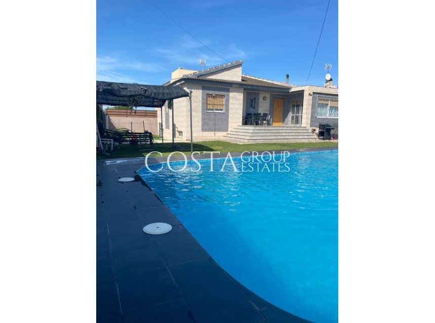 Resale - House -
Torrevieja - Torrevieja Centro