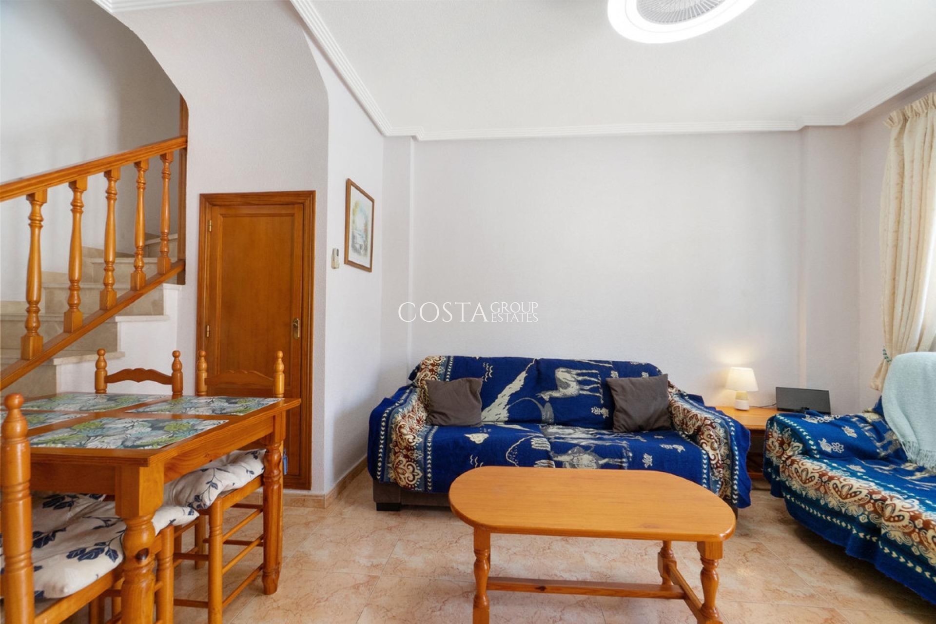 Resale - House -
Torrevieja - Torrevieja Centro