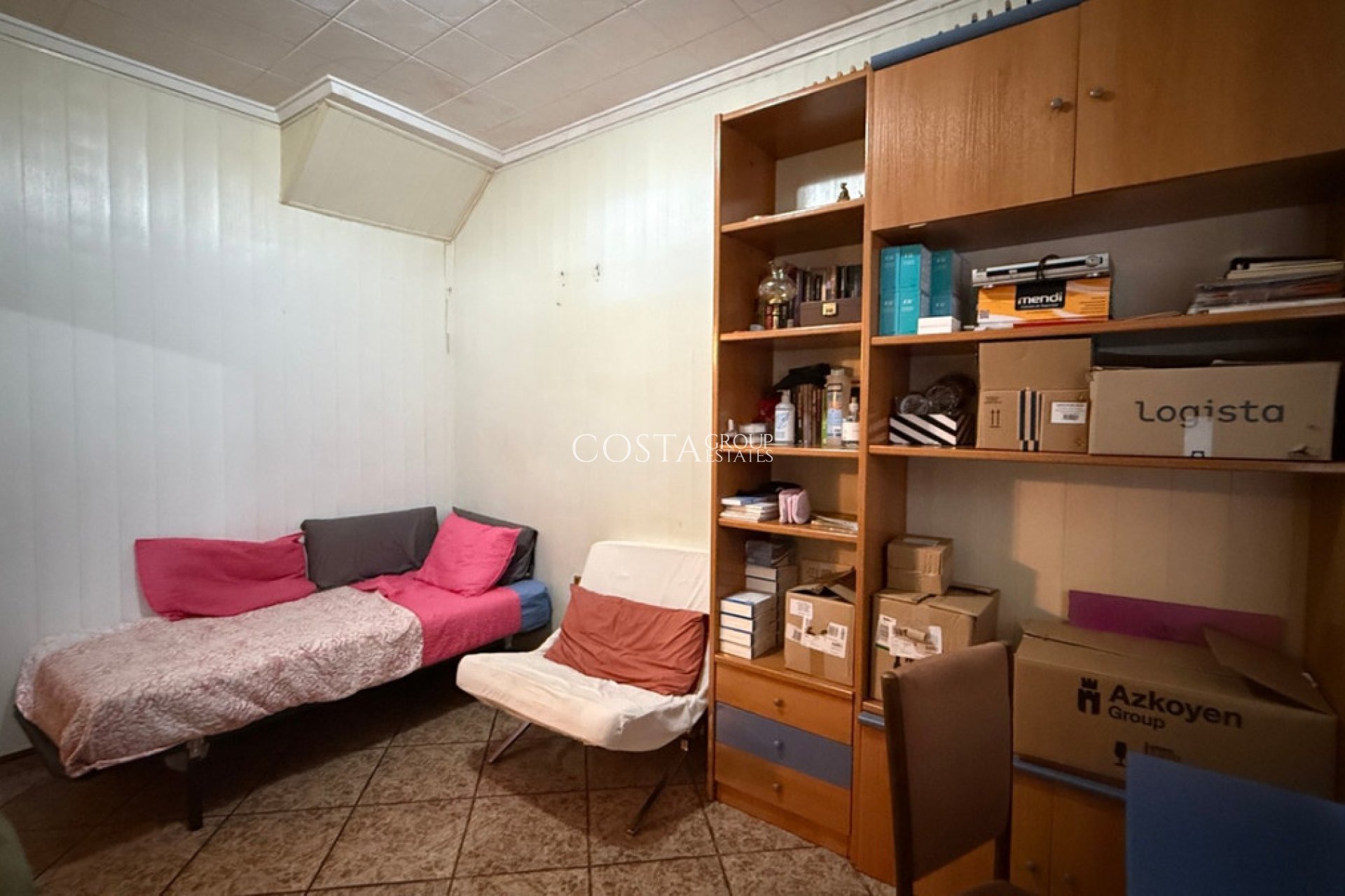 Resale - House -
Torrevieja - Torrevieja Centro