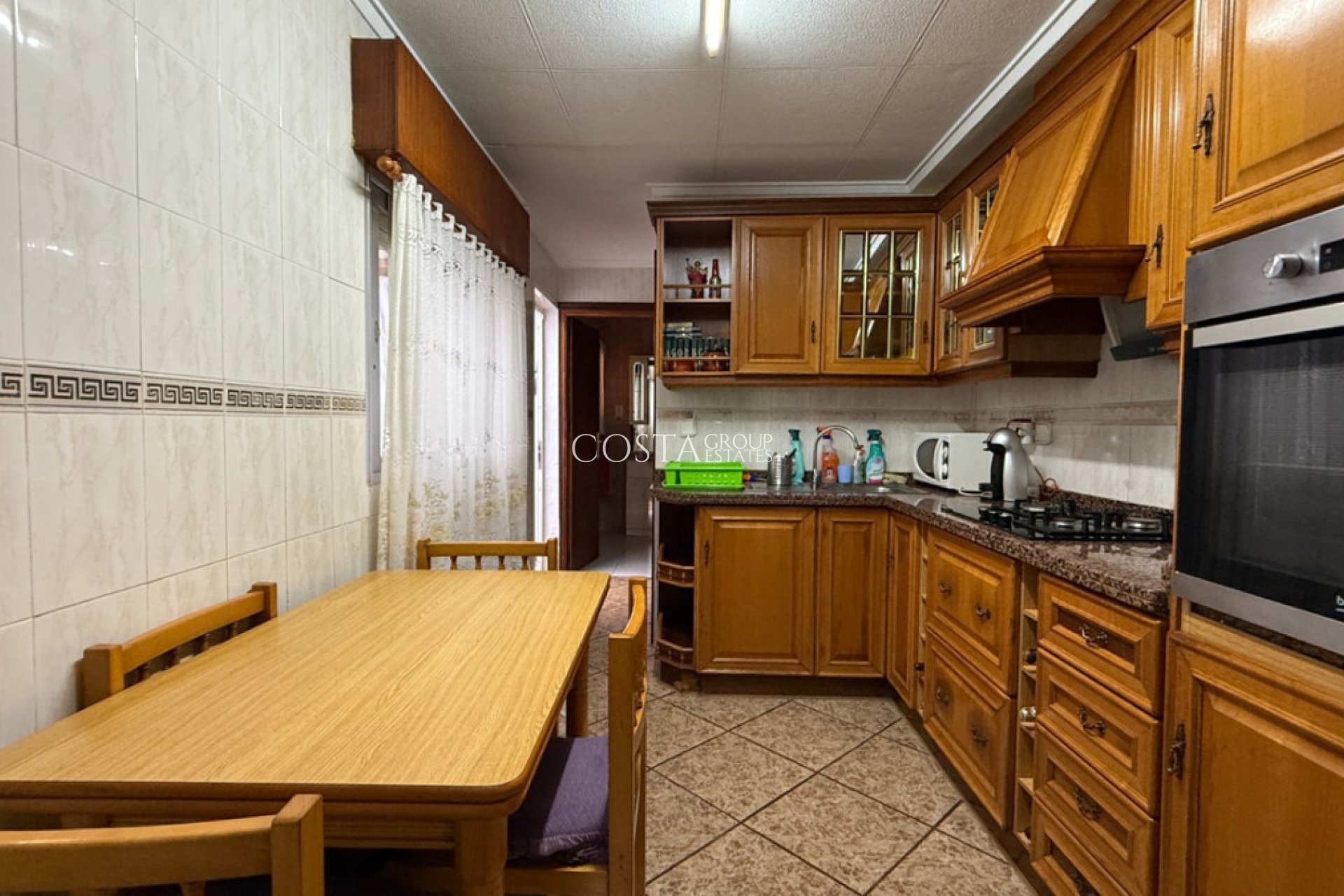 Resale - House -
Torrevieja - Torrevieja Centro