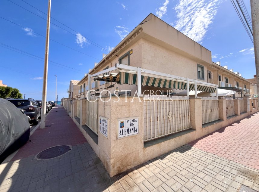 Resale - House -
Torrevieja - Torrevieja Centro