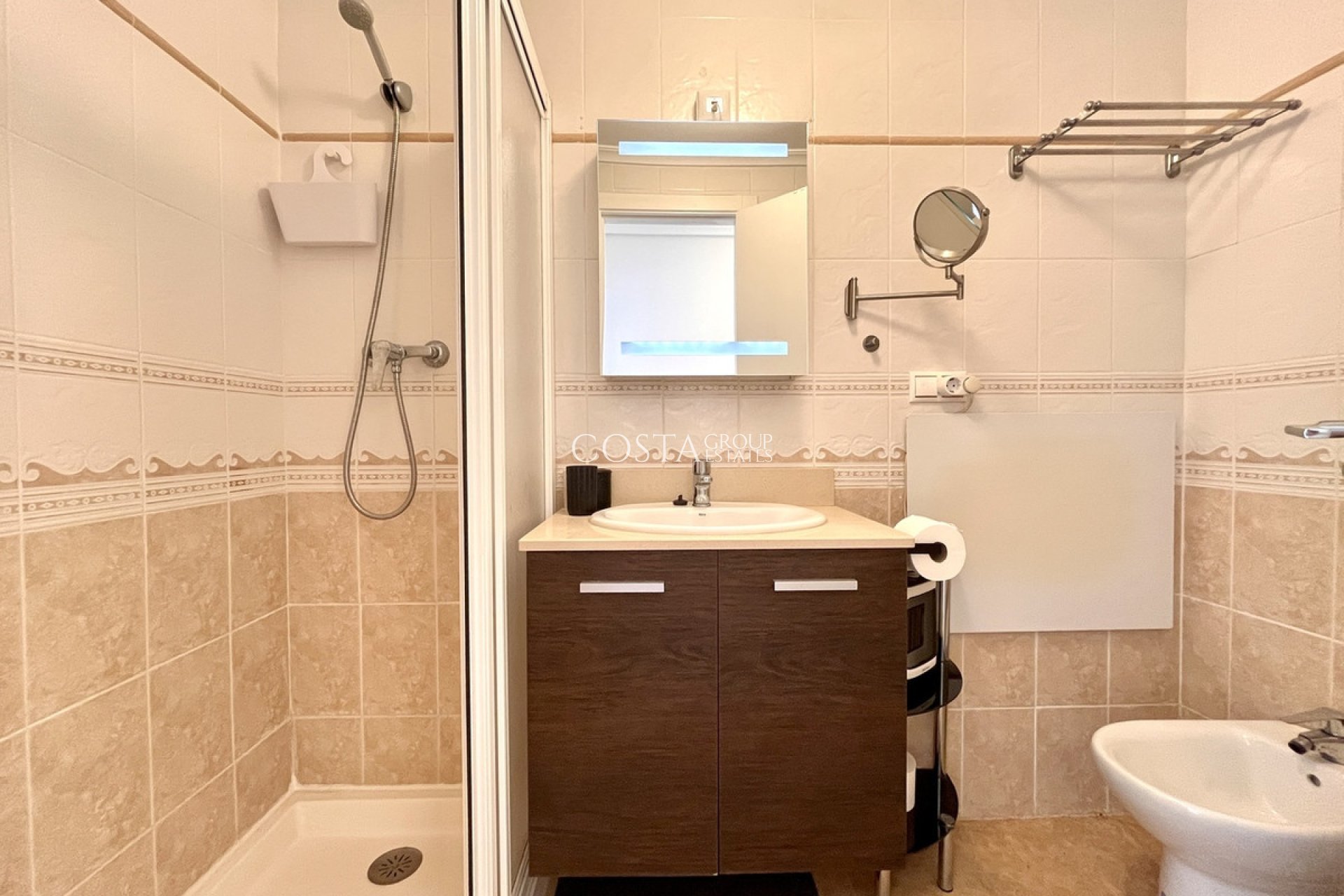 Resale - House -
Torrevieja - Torrevieja Centro