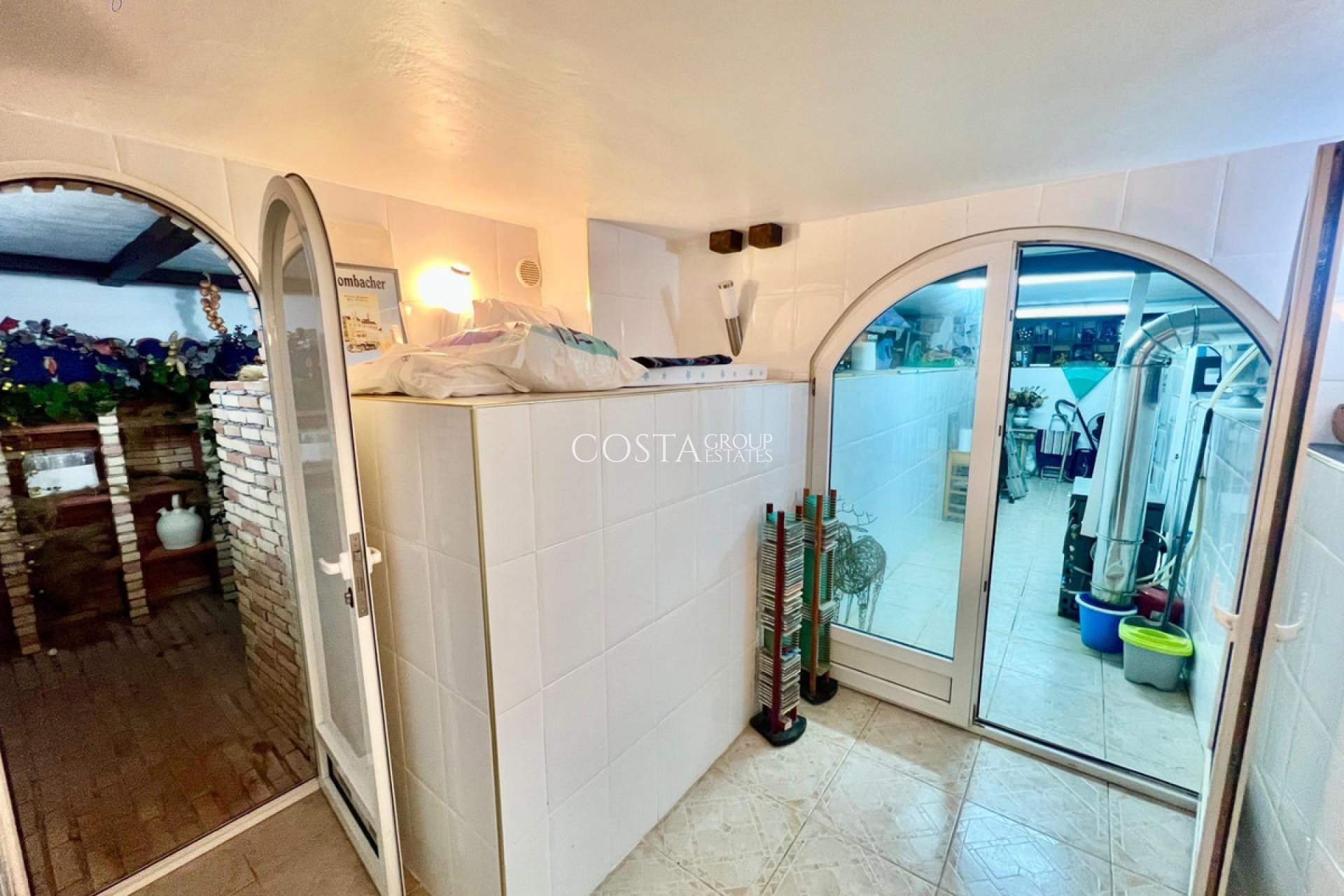 Resale - House -
Torrevieja - Torrevieja Centro