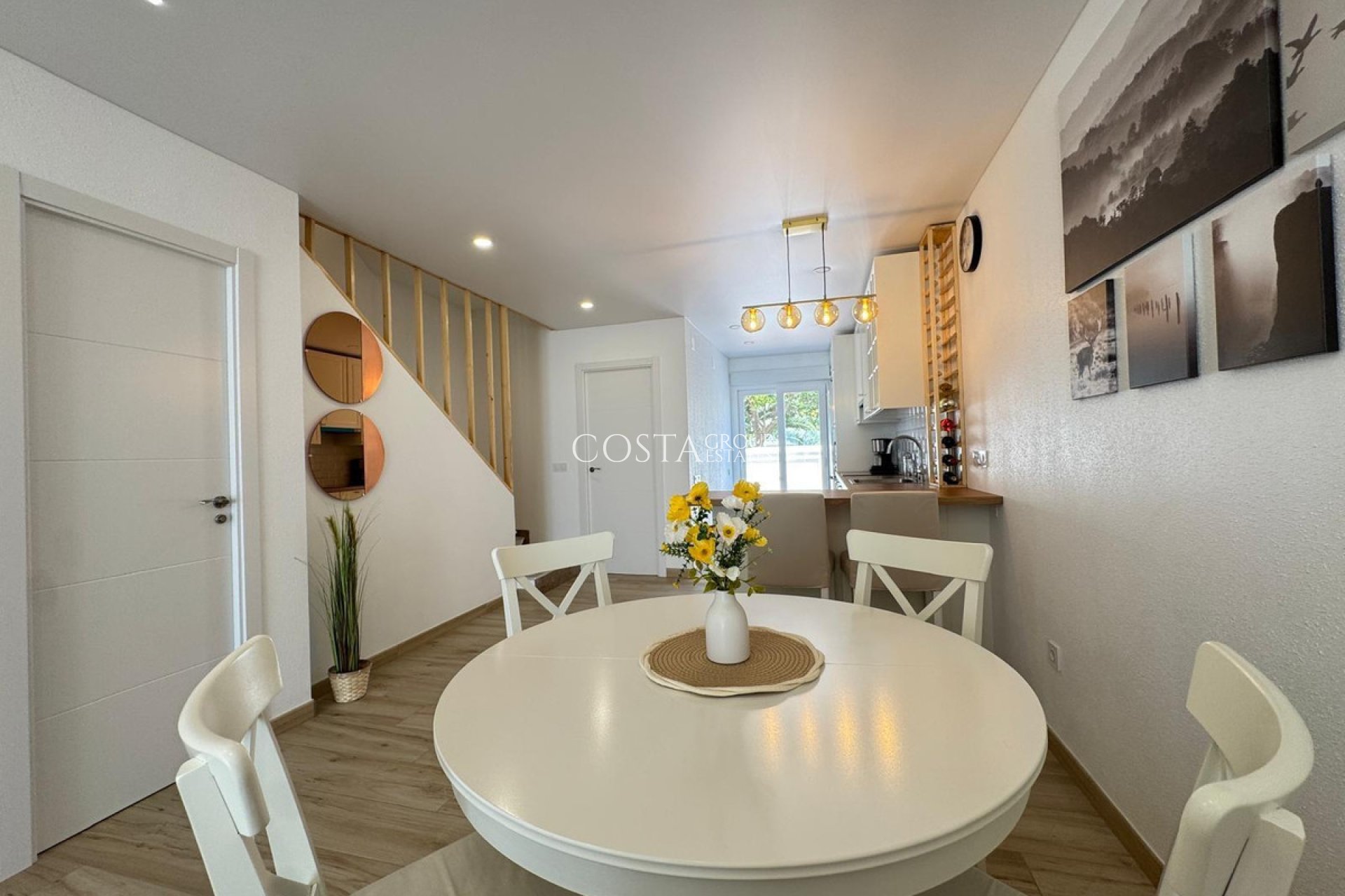 Resale - House -
Torrevieja - Torrevieja Centro