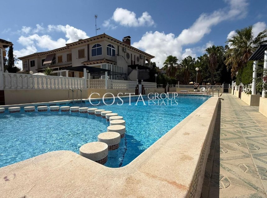 Resale - House -
Torrevieja - Torrevieja Centro