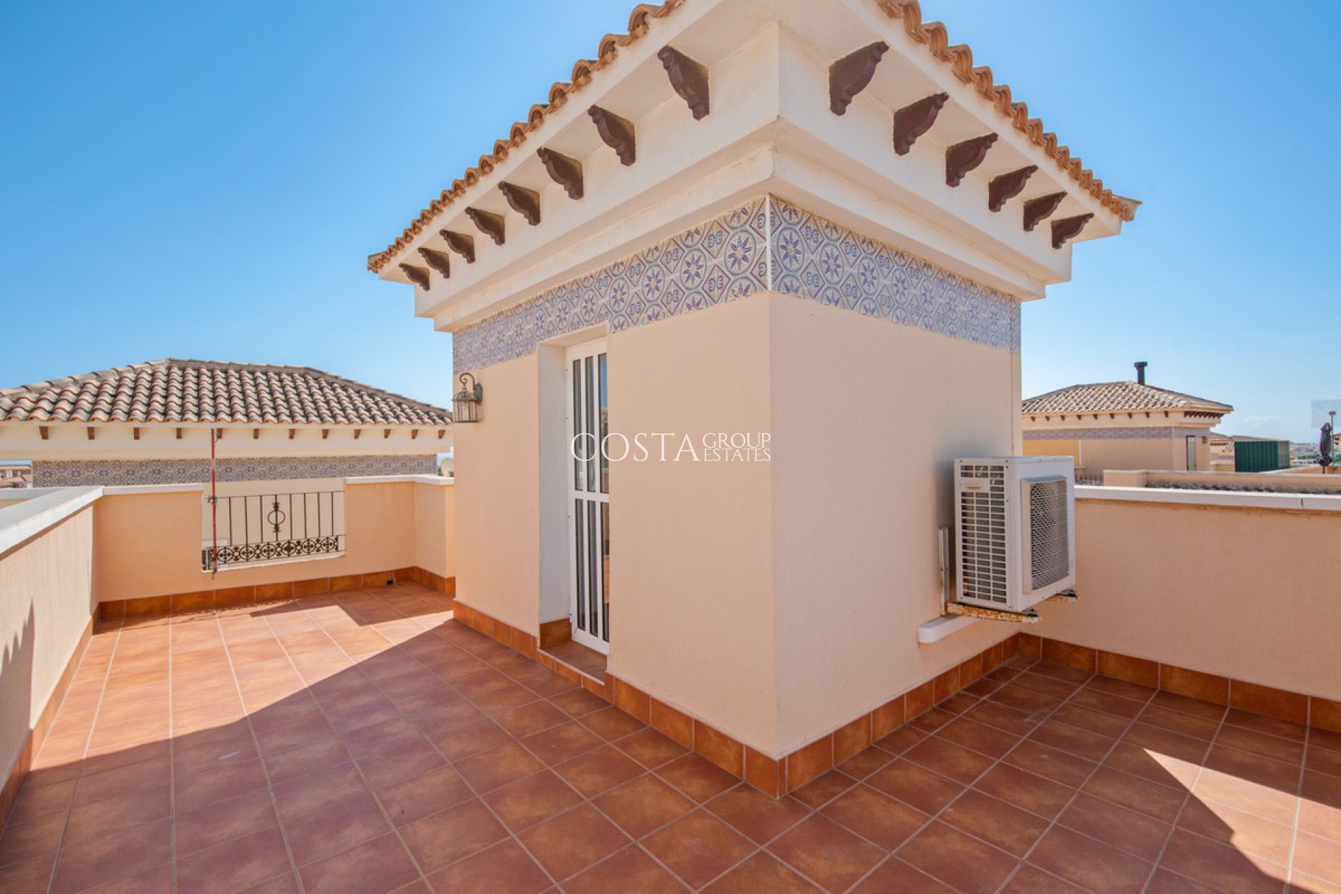Resale - House -
Torrevieja - Torrevieja Centro