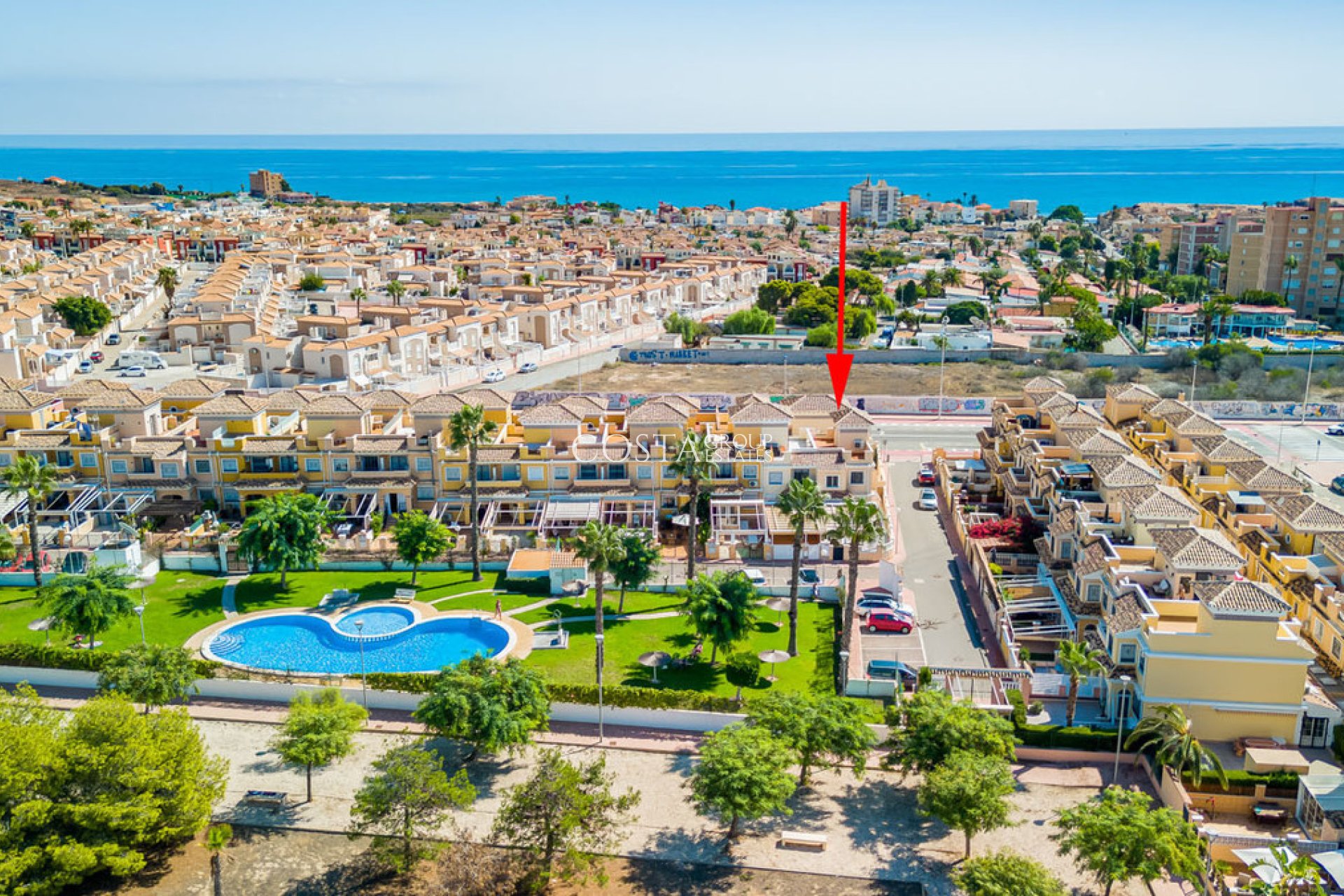 Resale - House -
Torrevieja - Torrevieja Centro