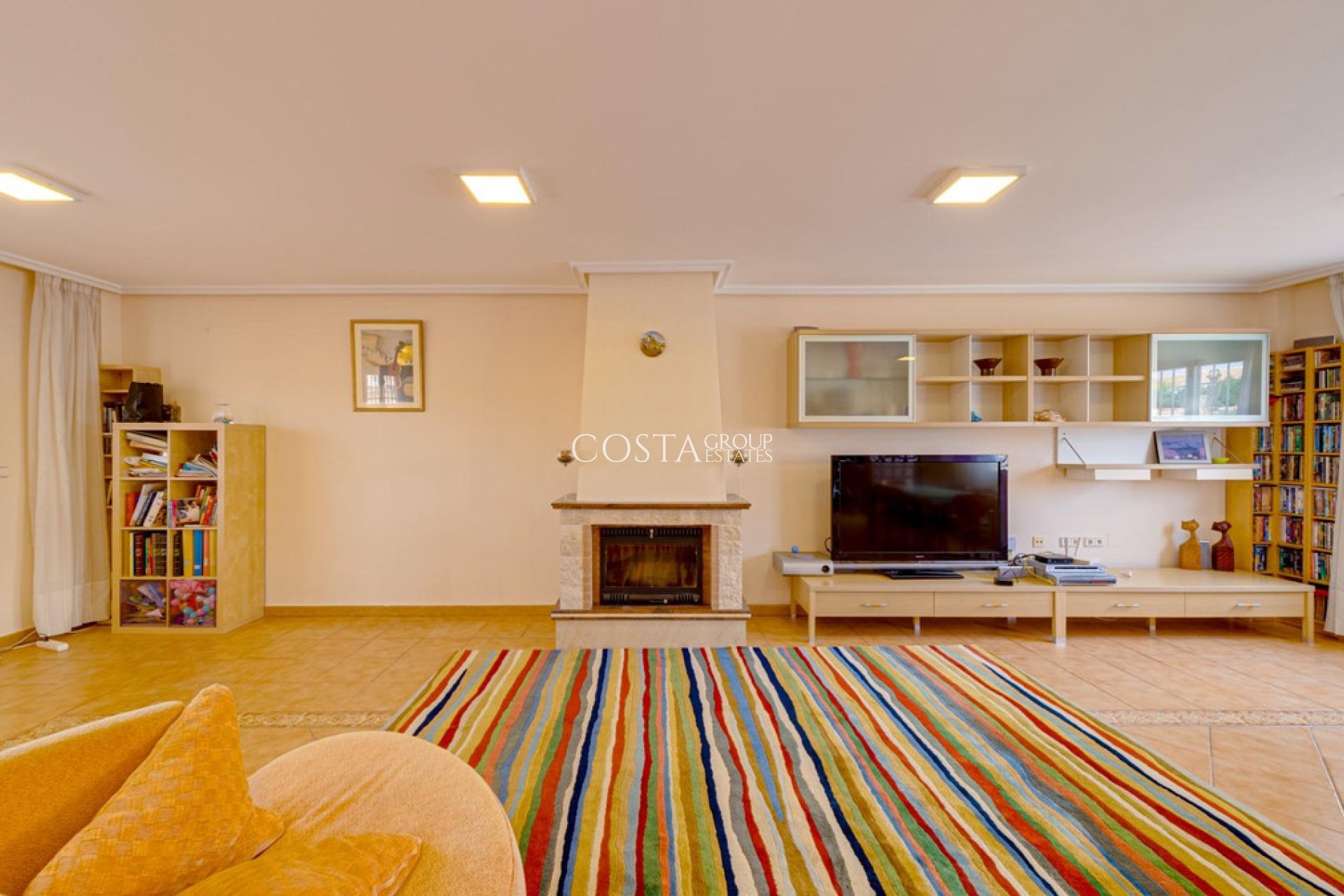 Resale - House -
Torrevieja - Torrevieja Centro