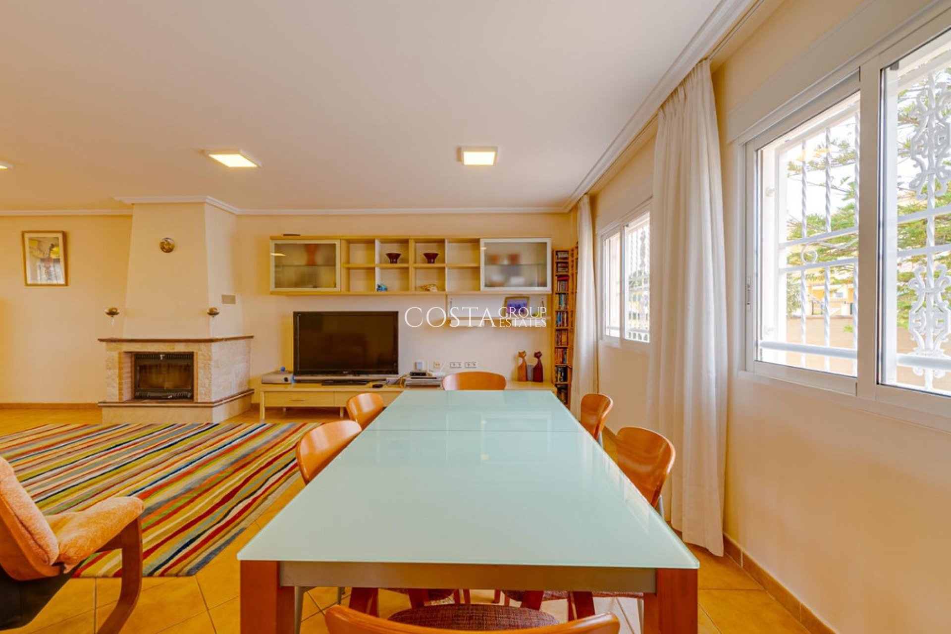 Resale - House -
Torrevieja - Torrevieja Centro