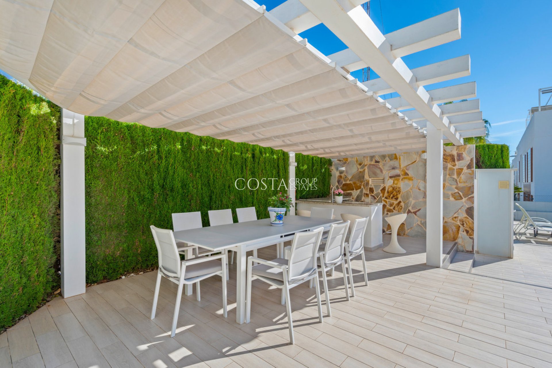 Resale - House -
Torrevieja - Torrevieja Centro