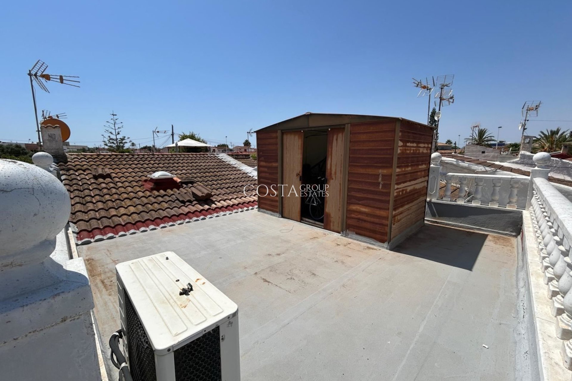 Resale - House -
Torrevieja - Torrevieja Centro