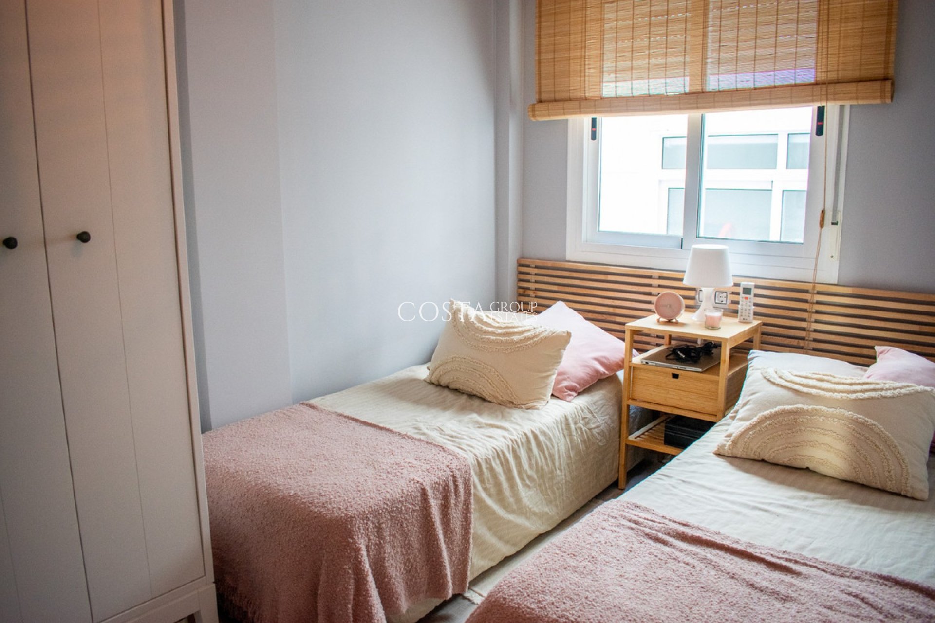 Resale - House -
Torrevieja - Torrevieja Centro