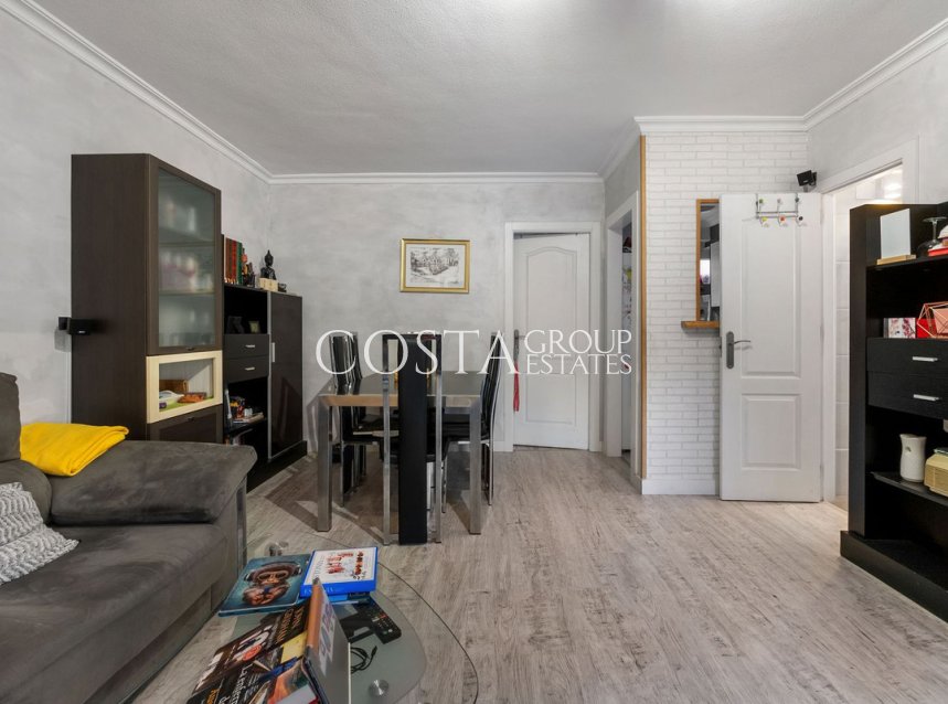 Resale - House -
Torrevieja